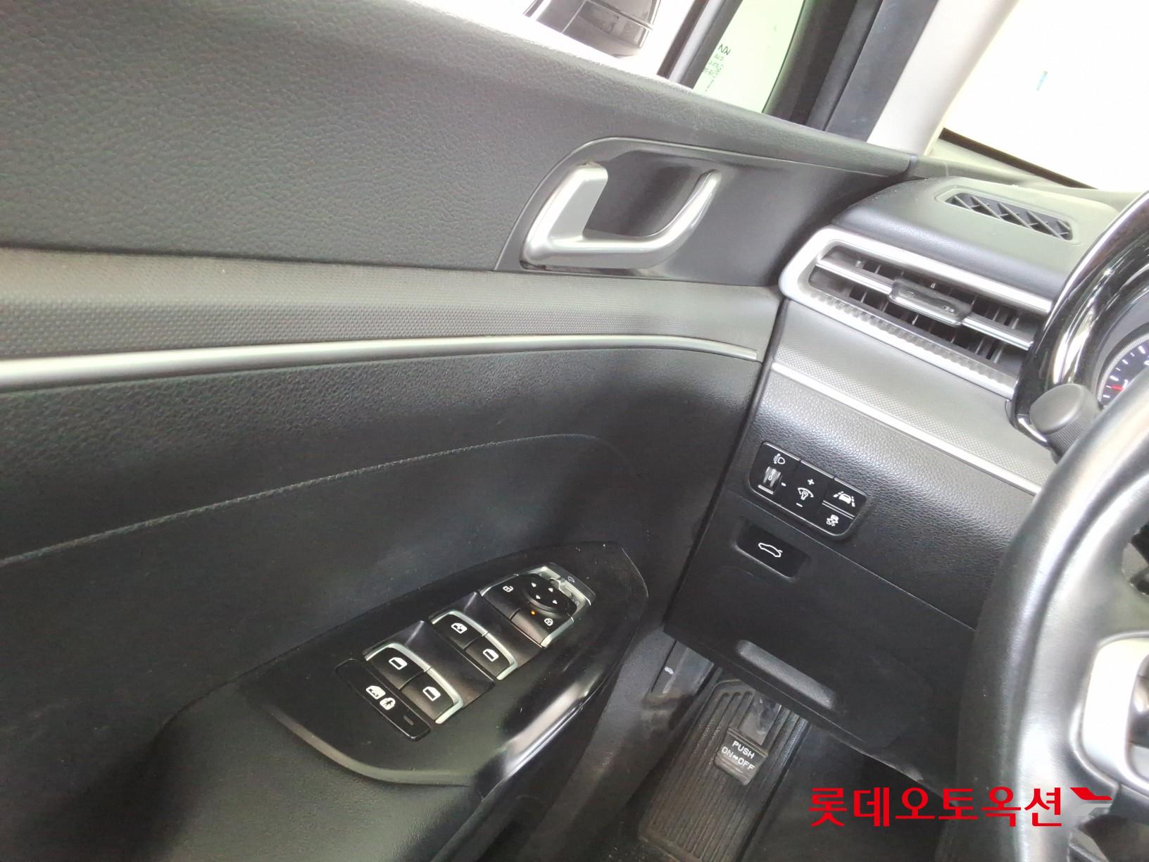 2023 - kia k5
