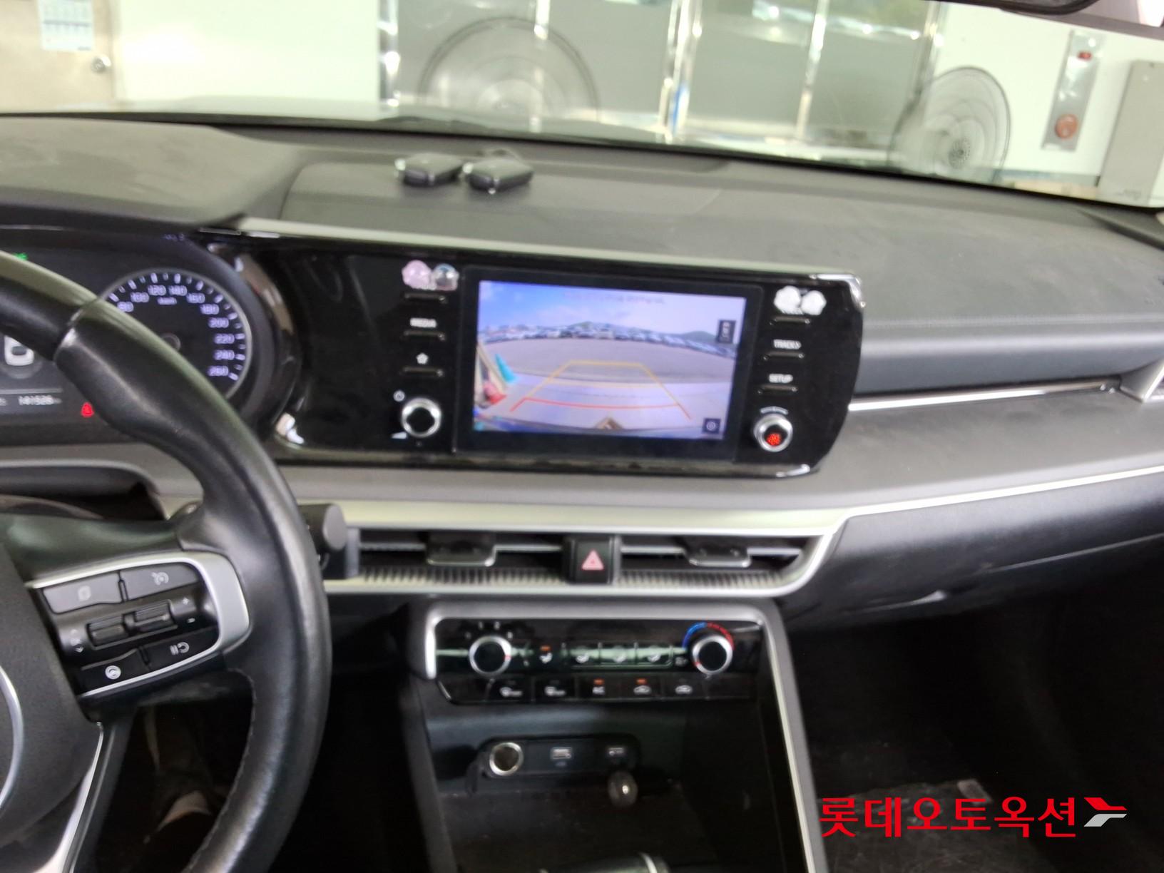 2023 - kia k5