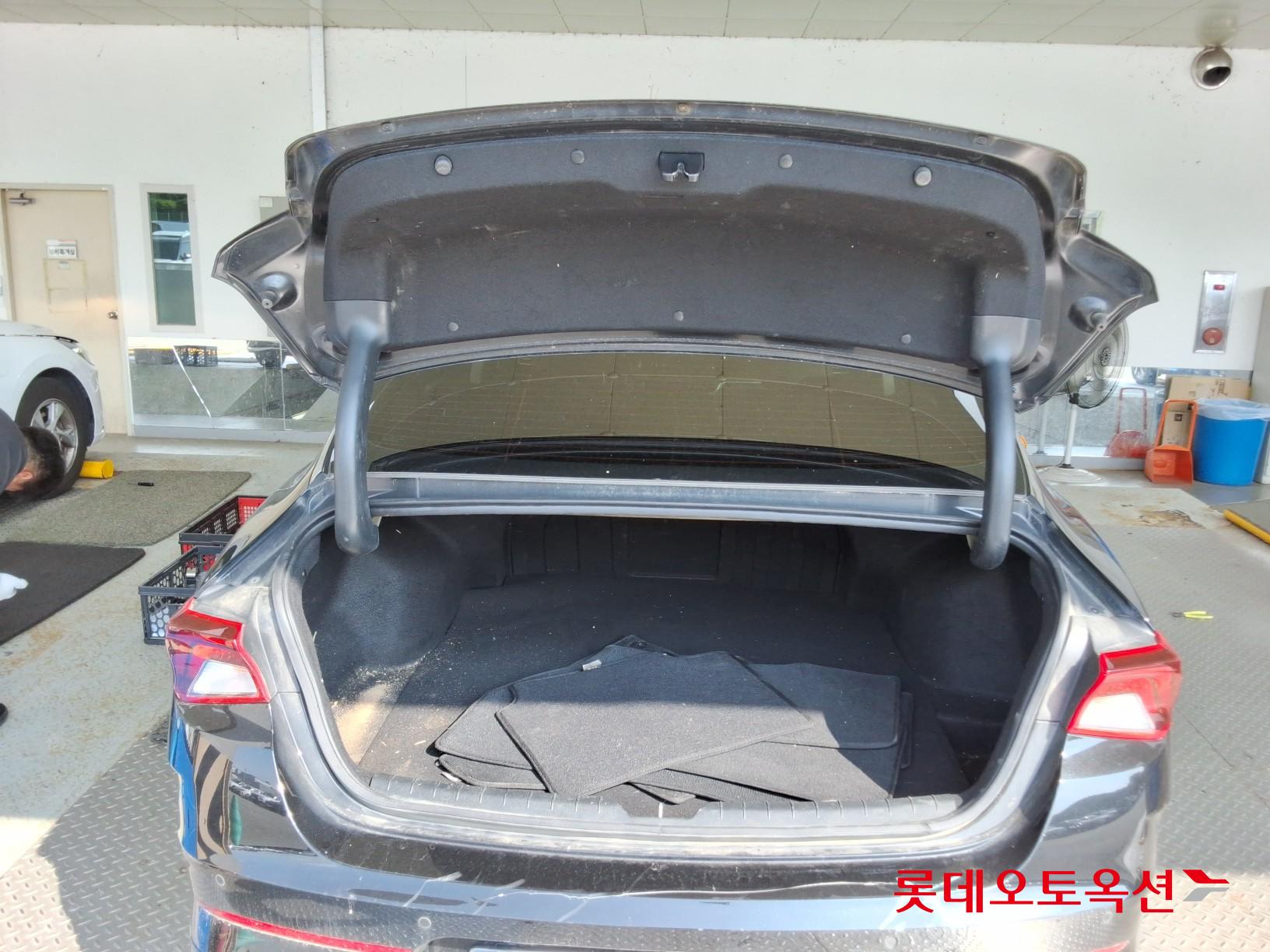 2023 - kia k5