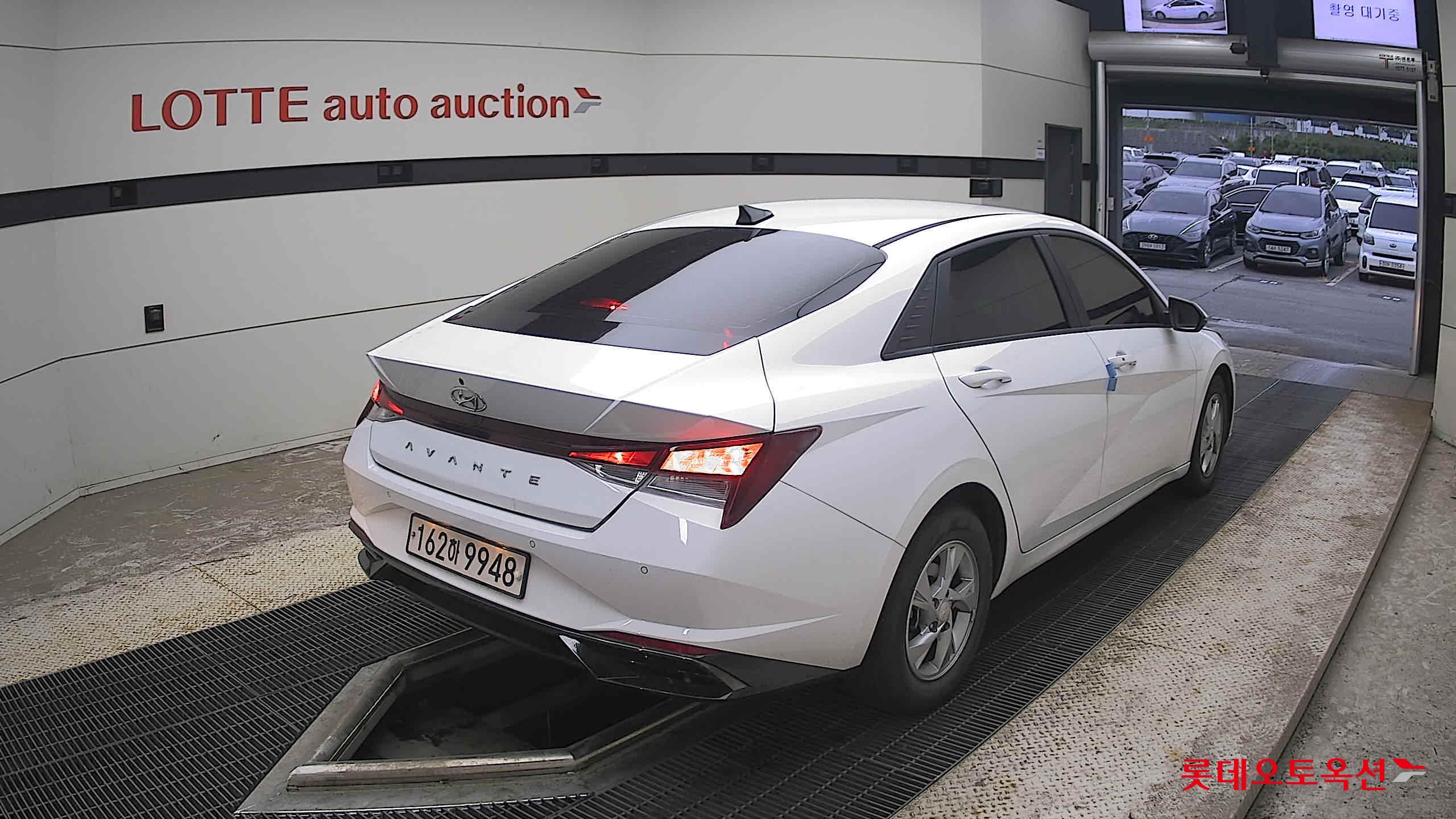 2021 - hyundai avante