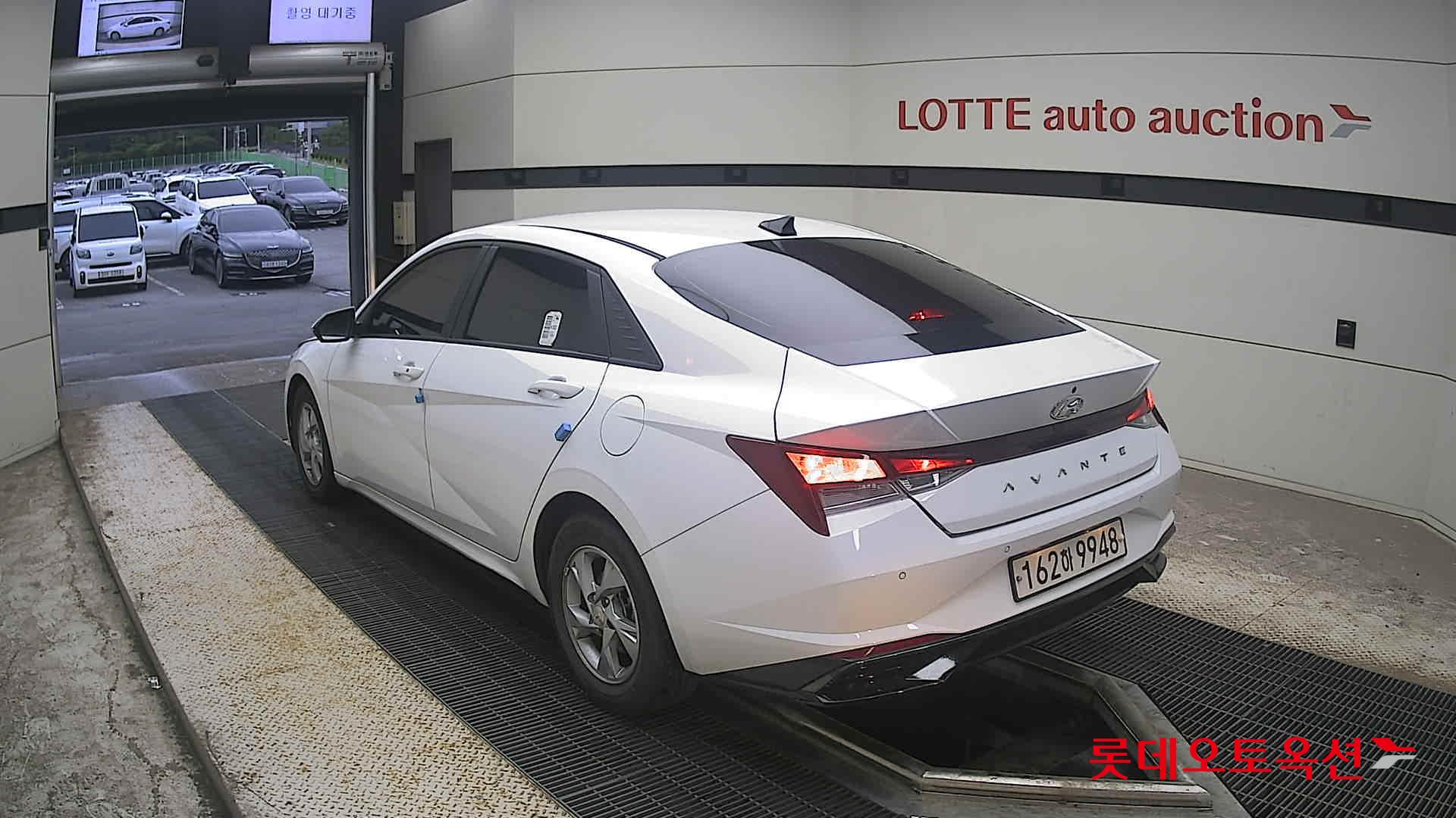 2021 - hyundai avante