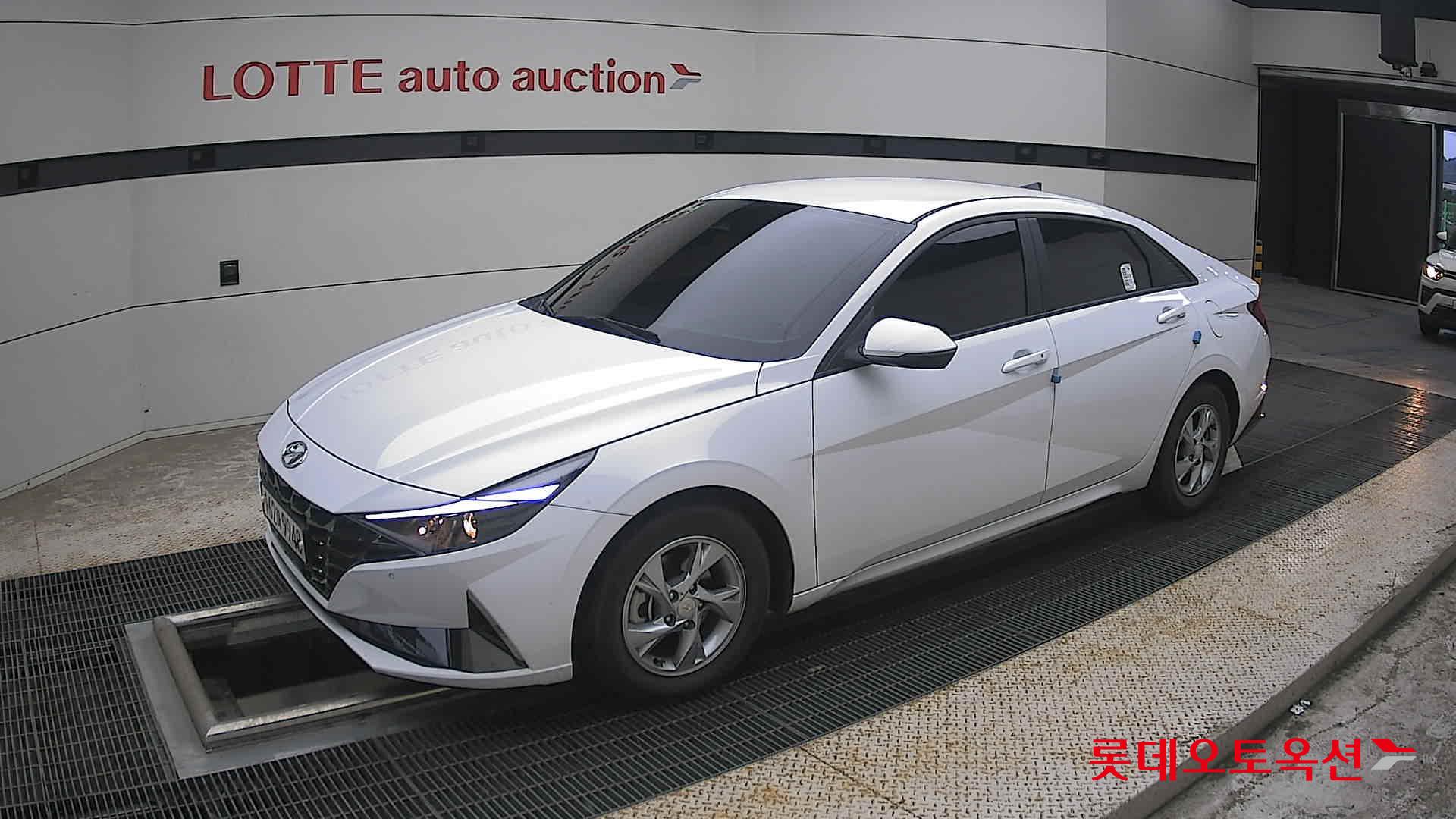 2021 - hyundai avante