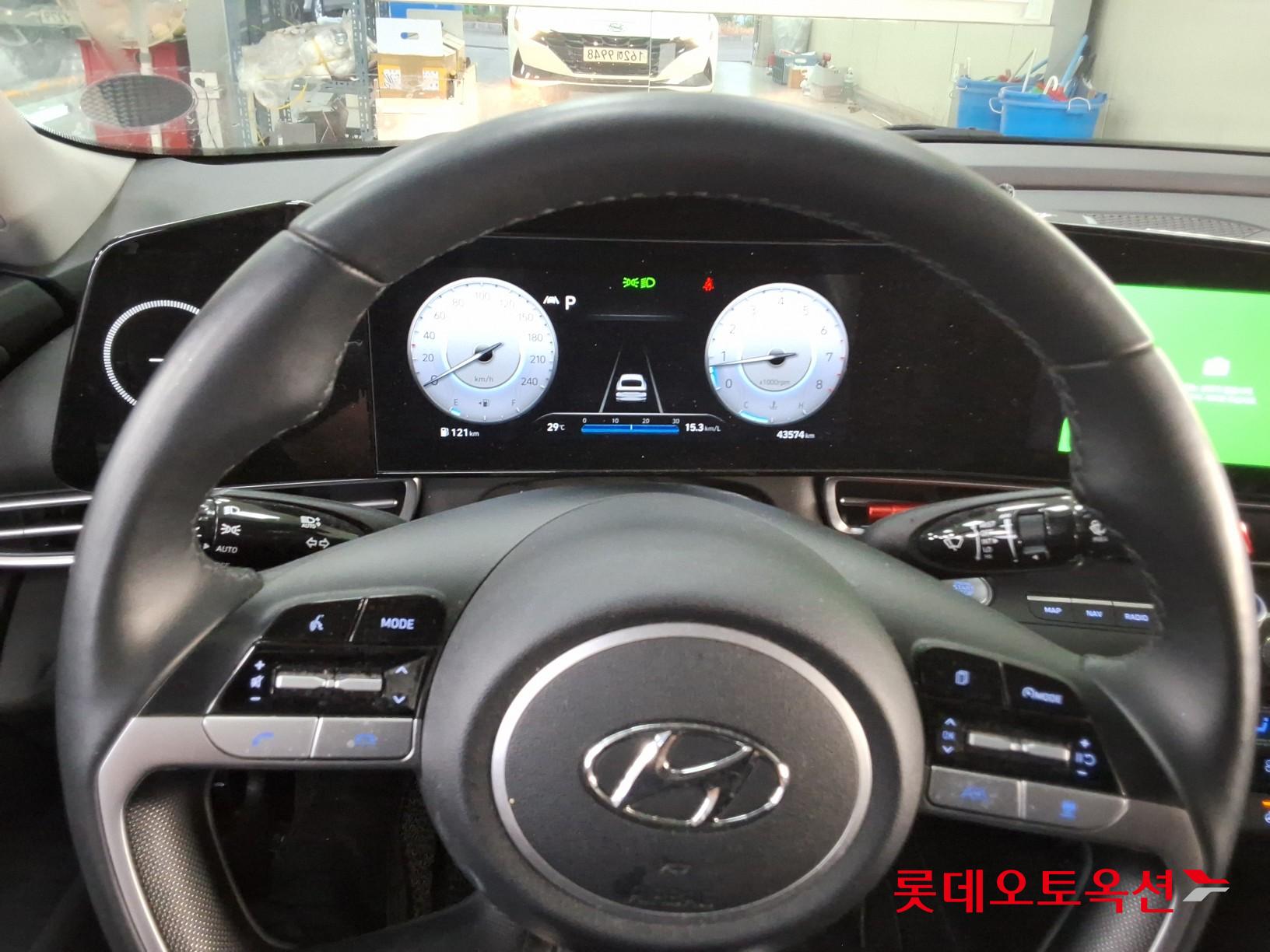 2021 - hyundai avante