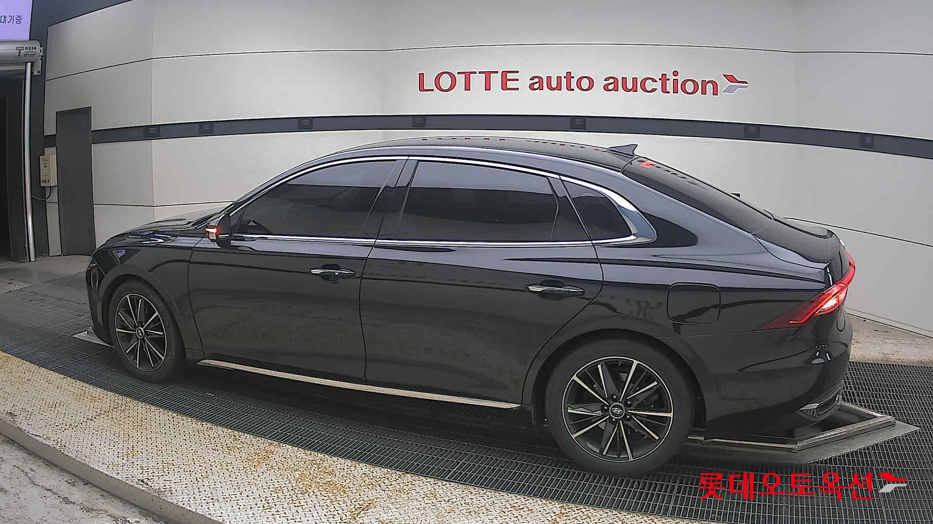 2020 - hyundai grandeur