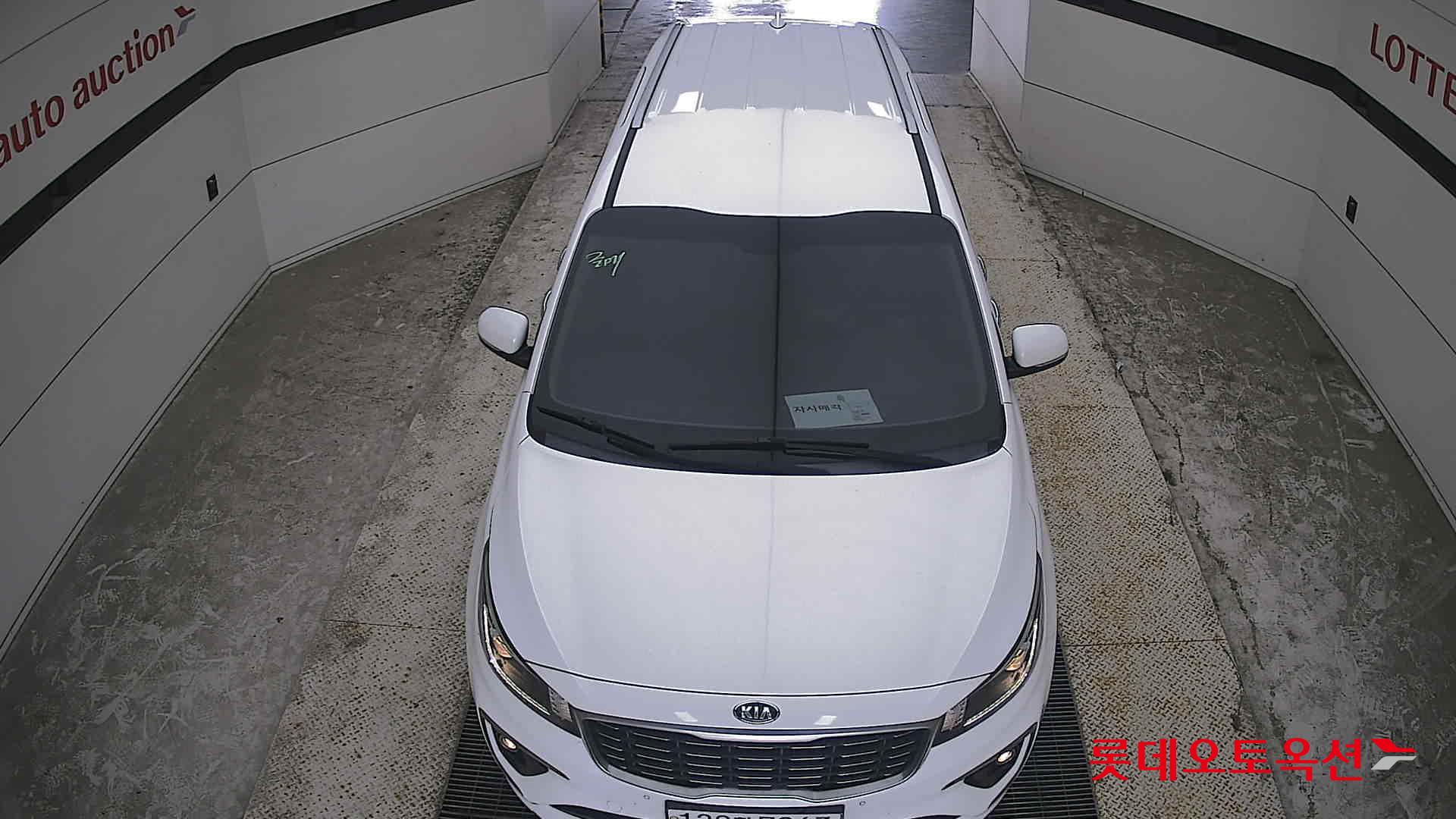 2020 - kia carnival