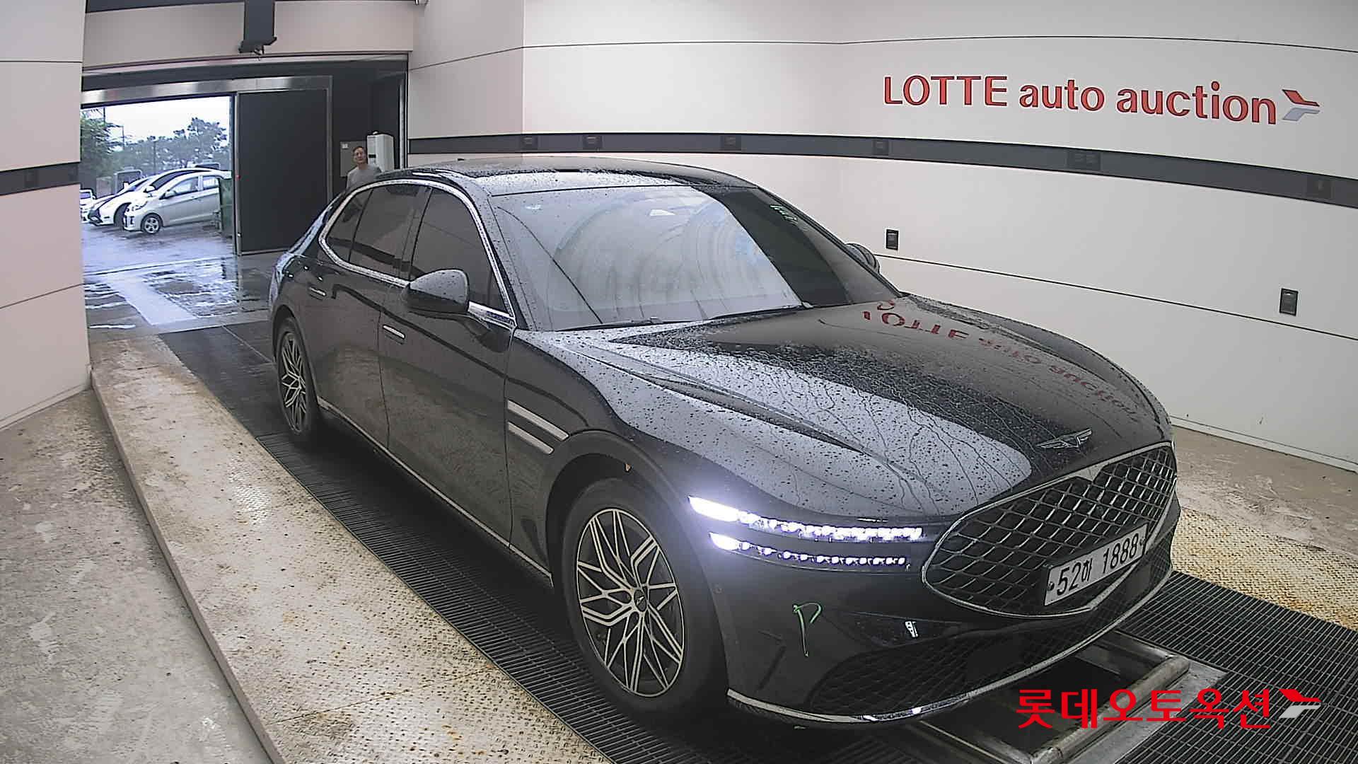 2022 - genesis g90
