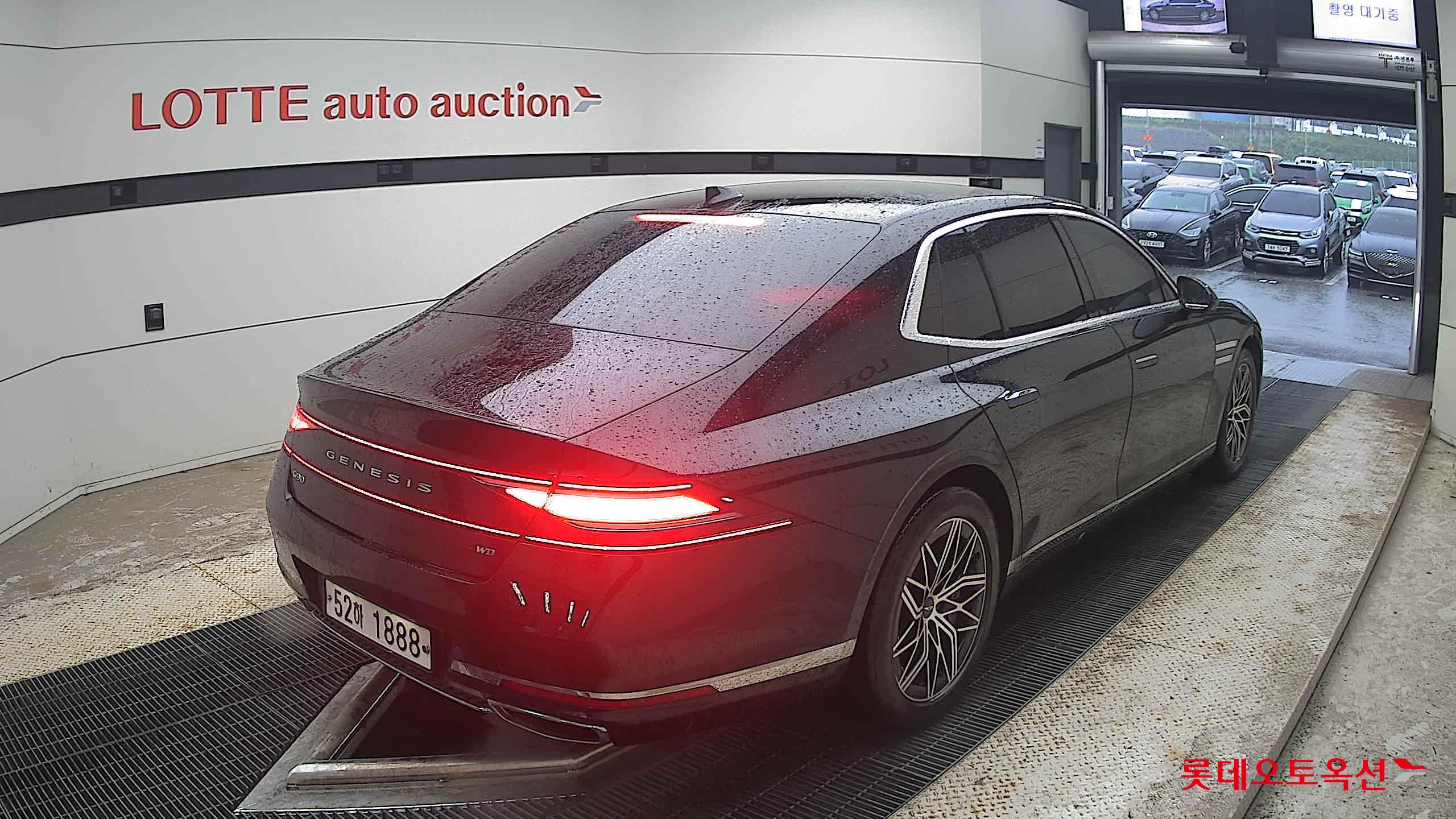 2022 - genesis g90