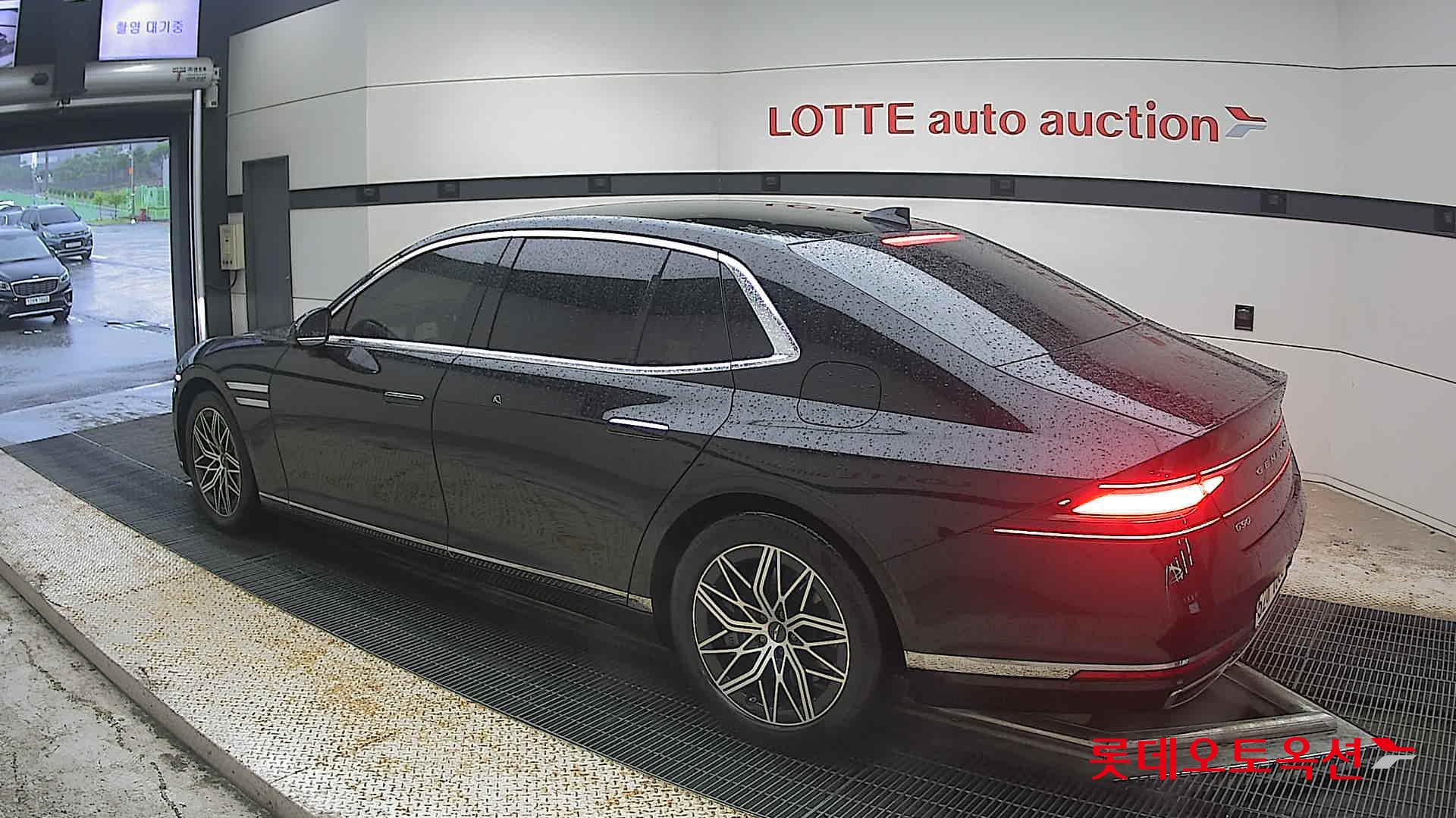 2022 - genesis g90