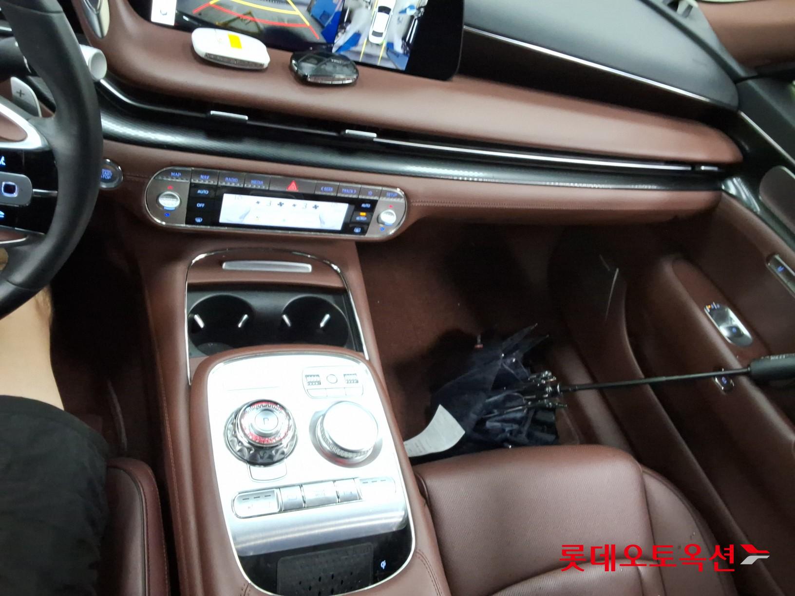 2022 - genesis g90