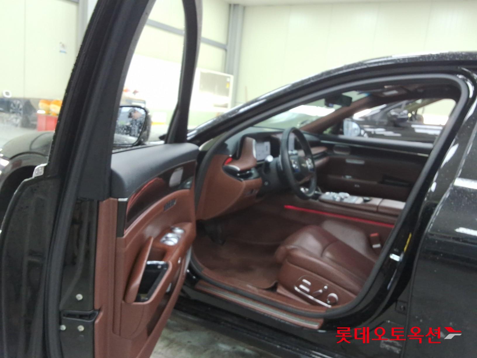 2022 - genesis g90