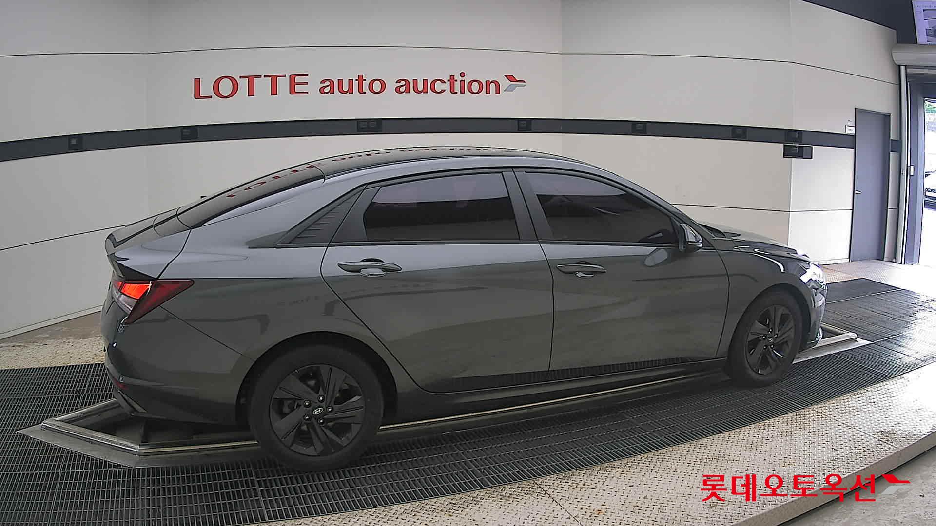 2021 - hyundai avante