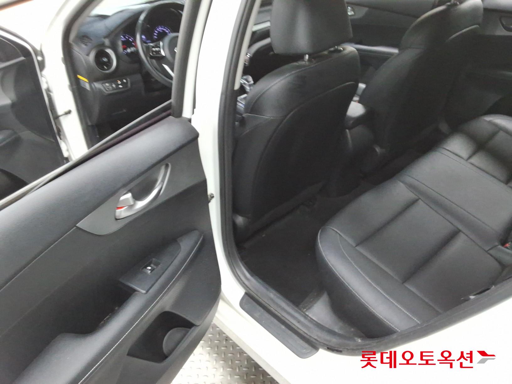 2020 - kia k3
