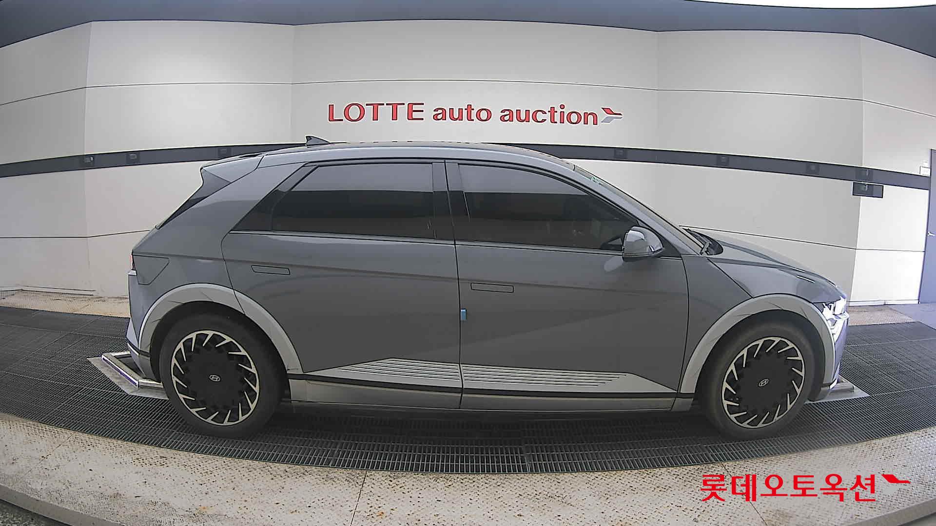 2022 - hyundai ioniq