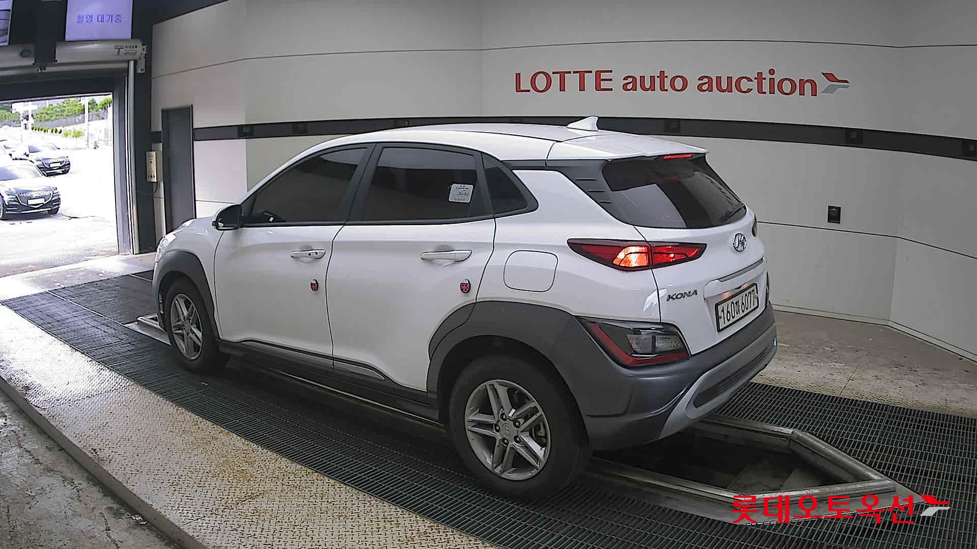 2021 - hyundai kona