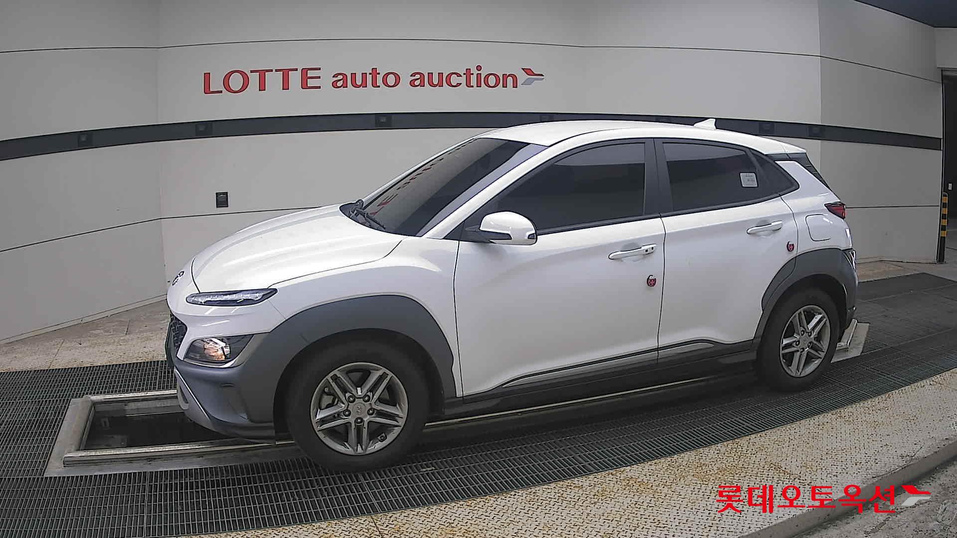 2021 - hyundai kona