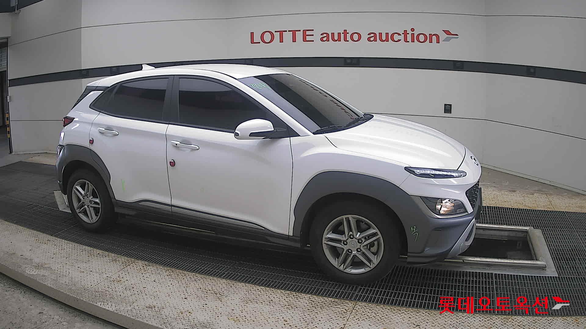 2021 - hyundai kona