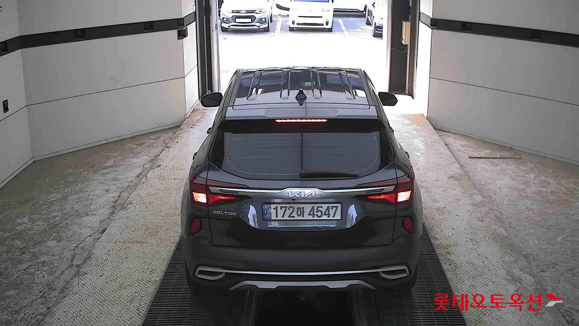 2023 - kia seltos