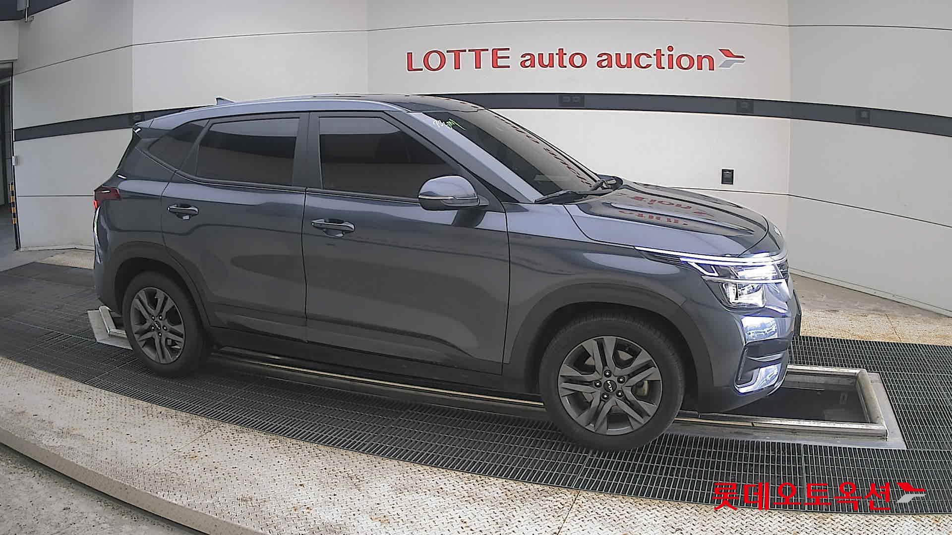 2023 - kia seltos
