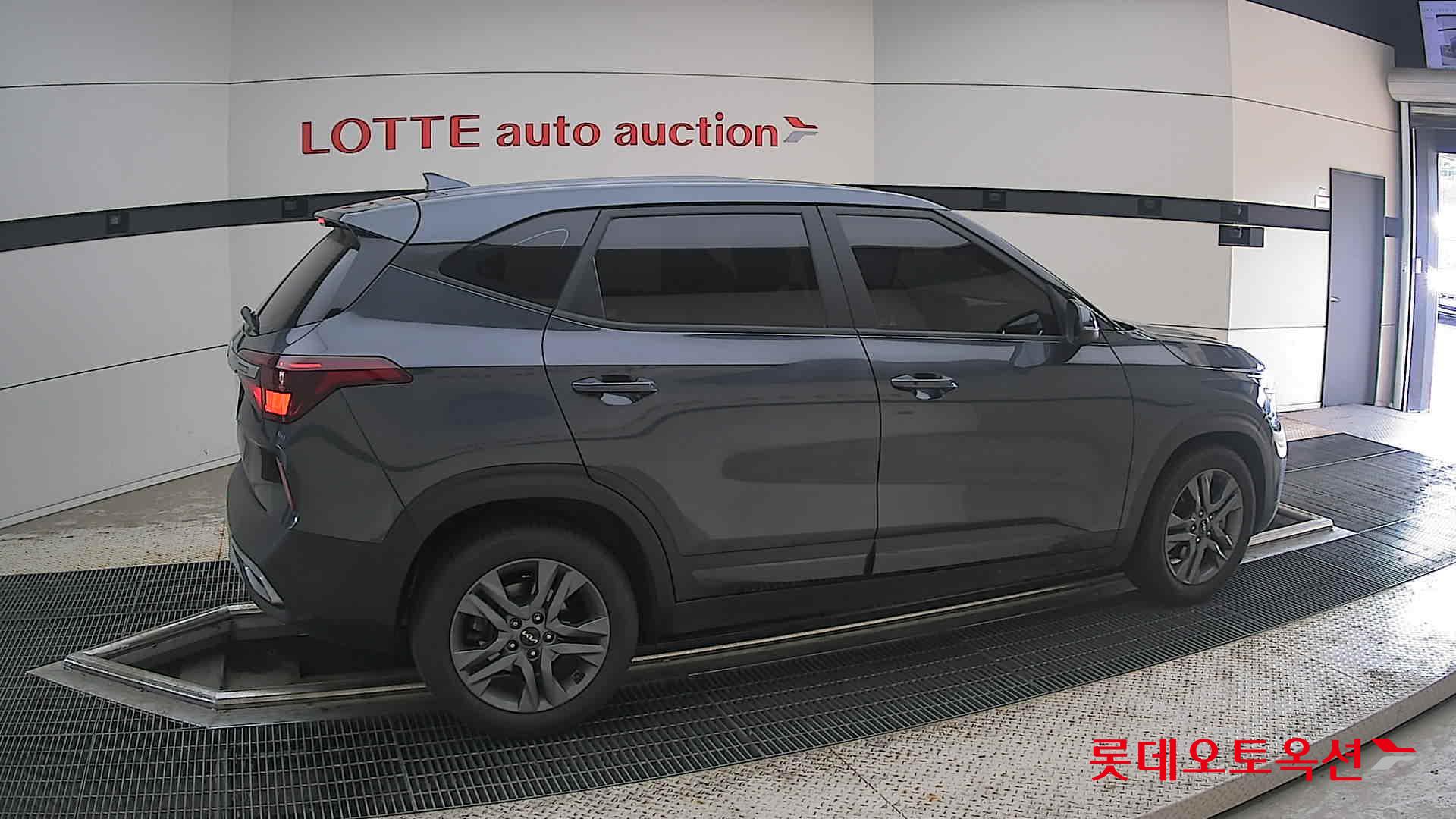 2023 - kia seltos