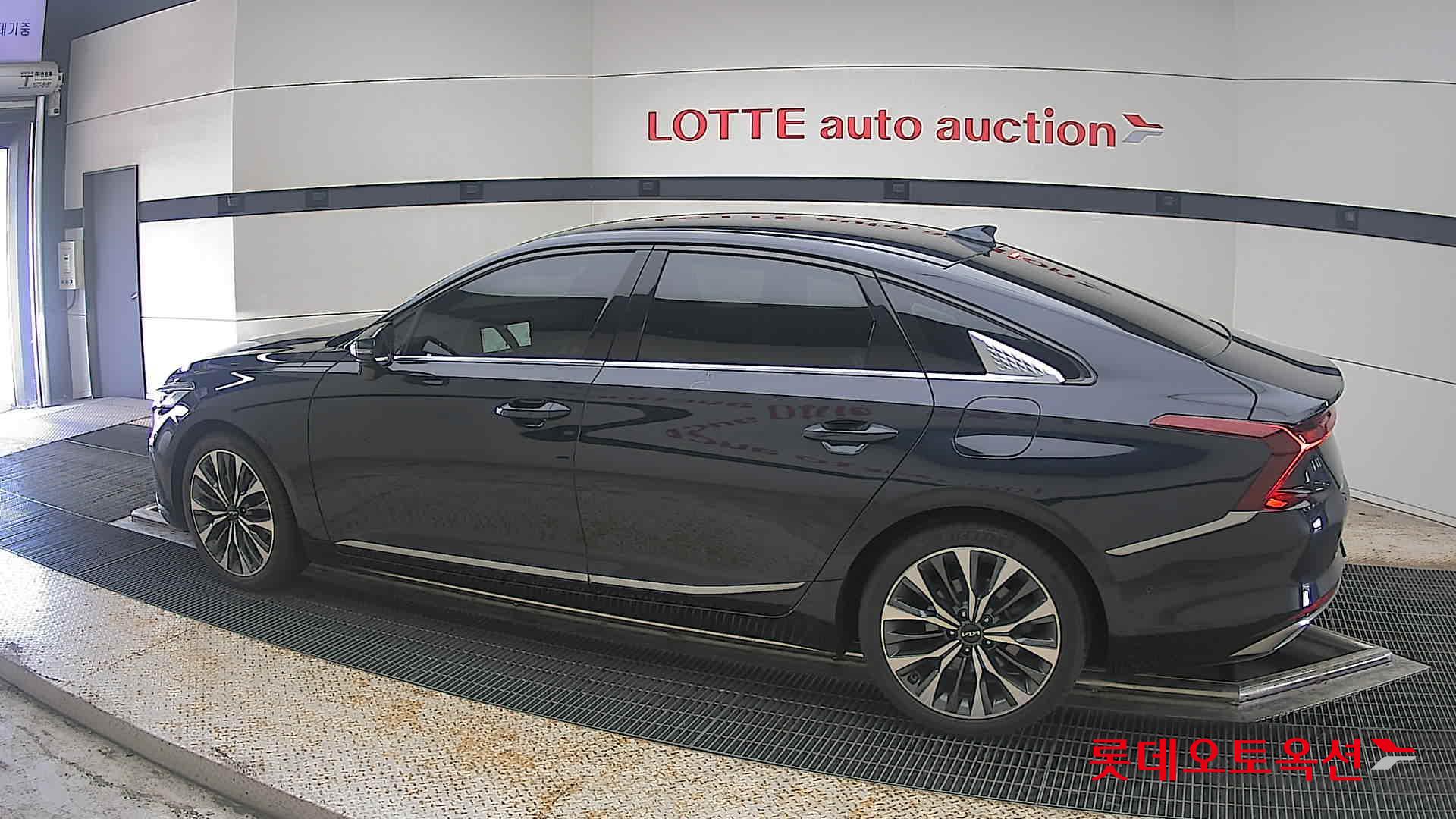 2023 - kia k8