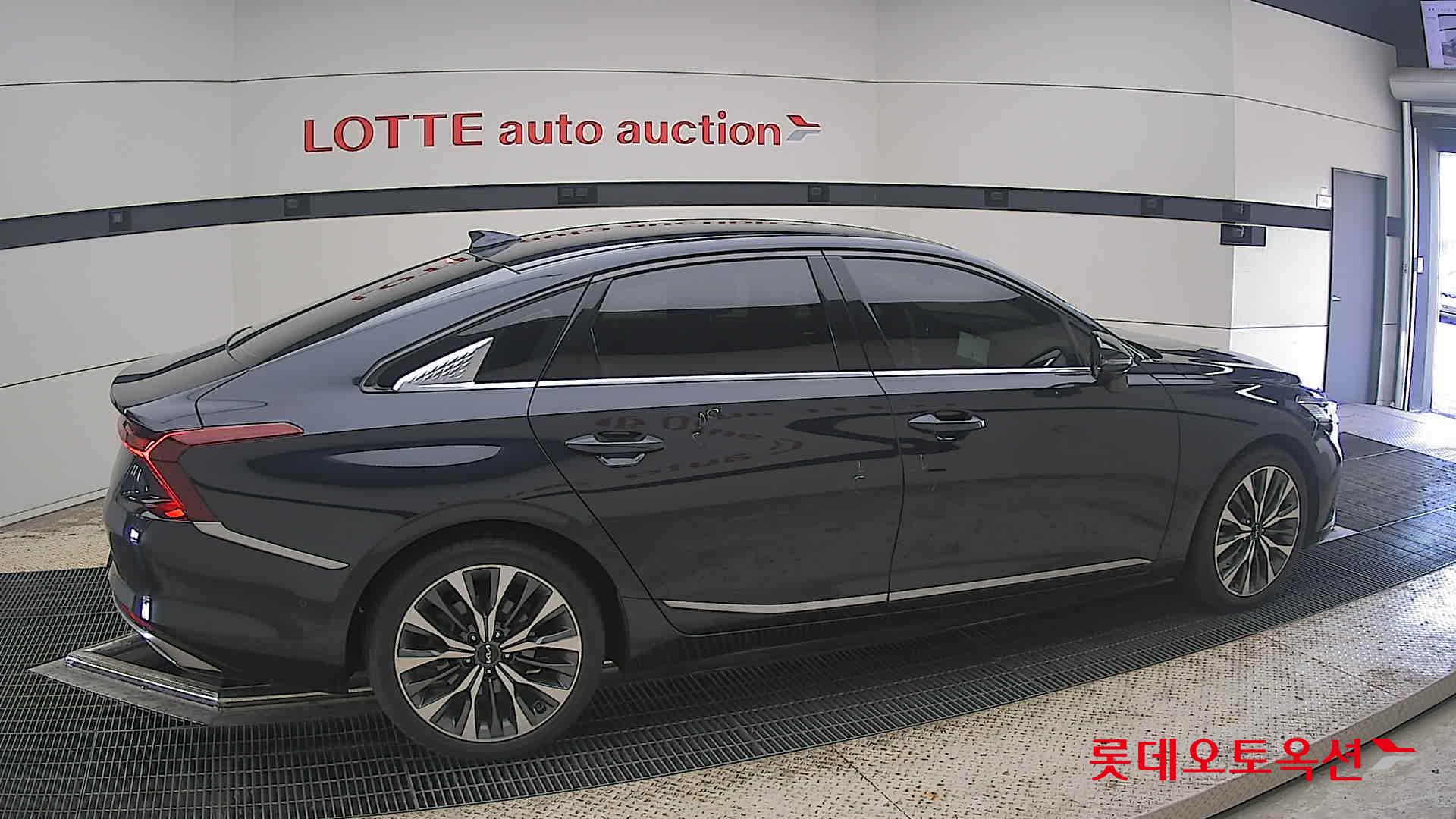 2023 - kia k8