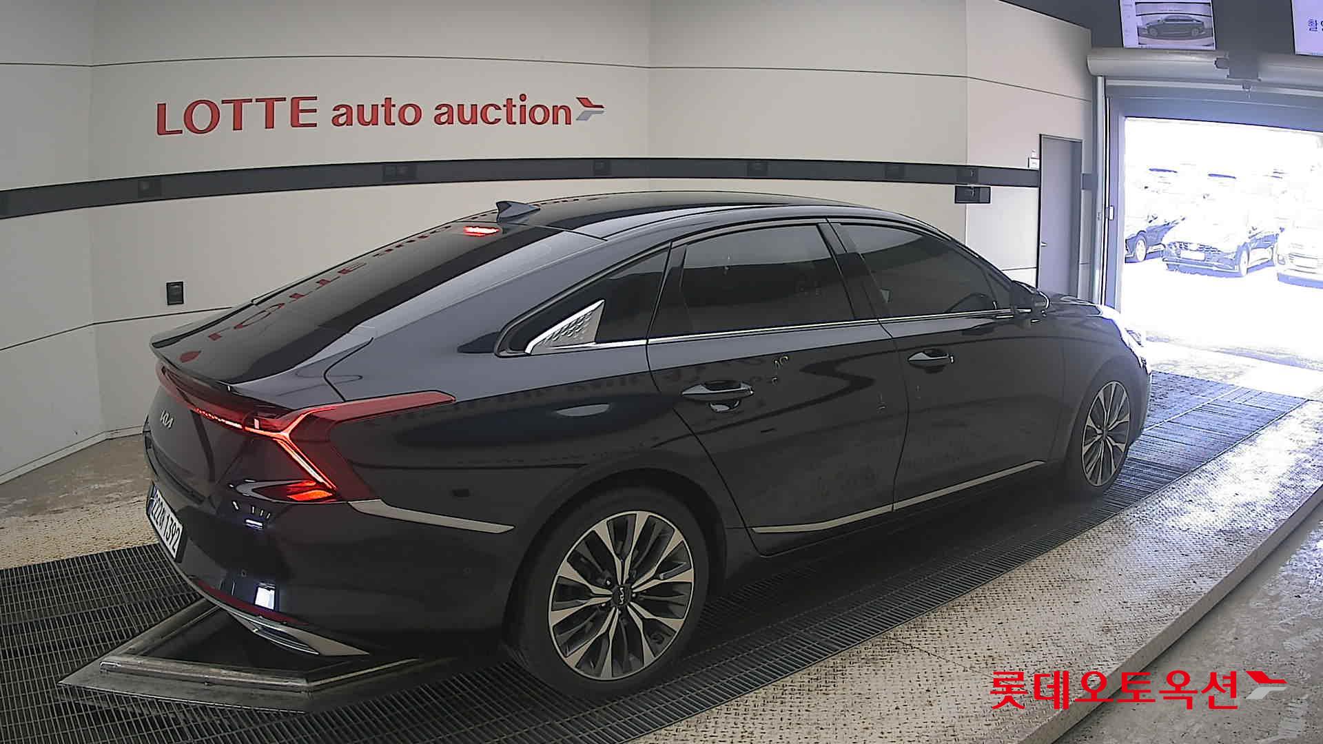 2023 - kia k8
