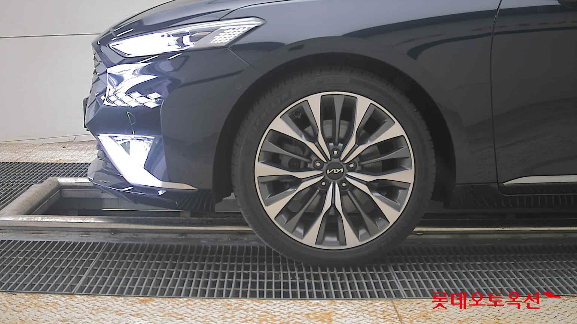2023 - kia k8