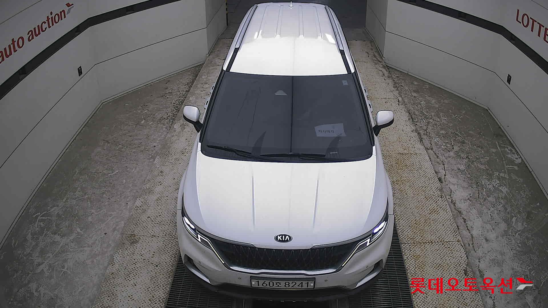 2021 - kia carnival