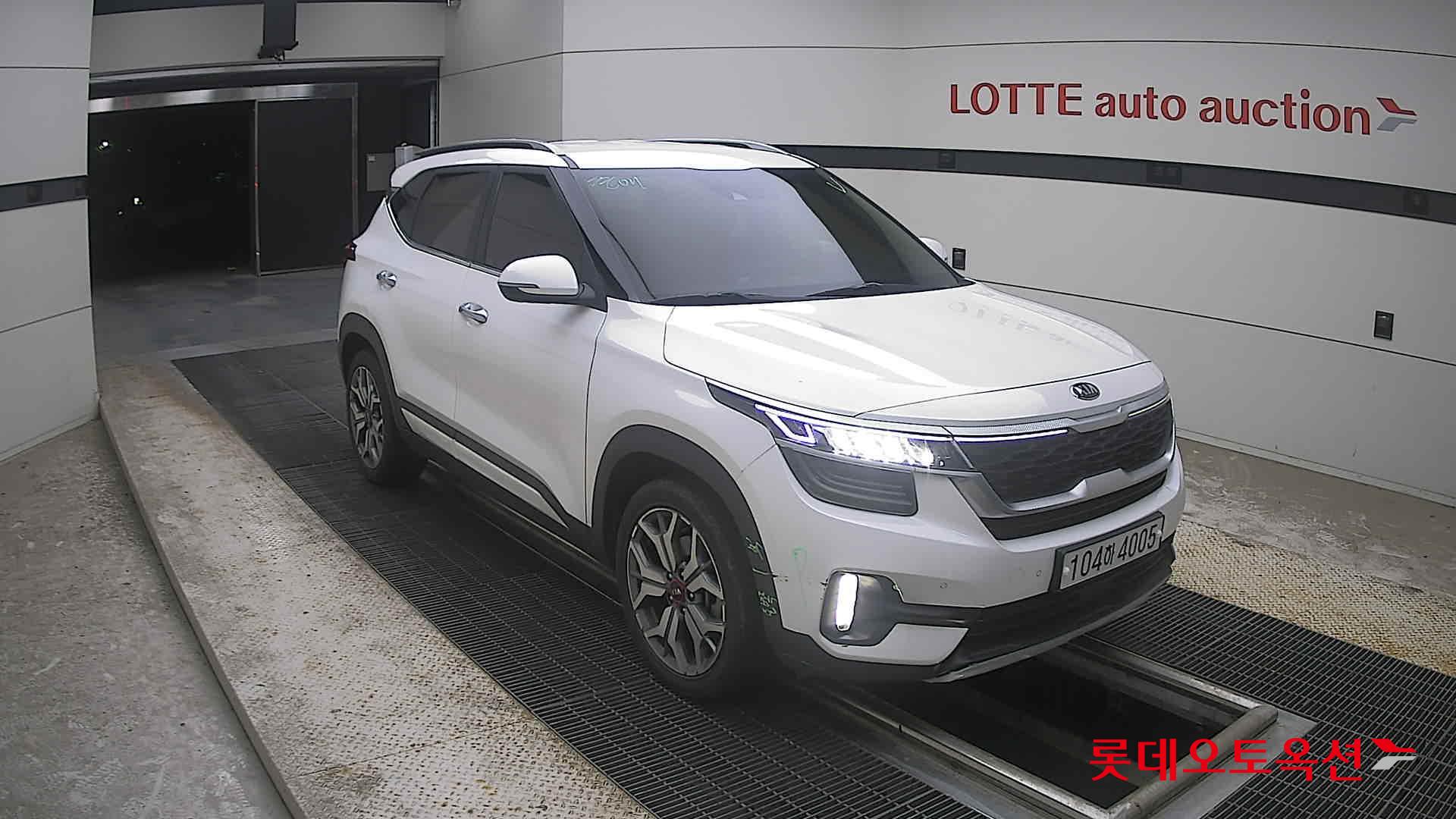 2020 - kia seltos