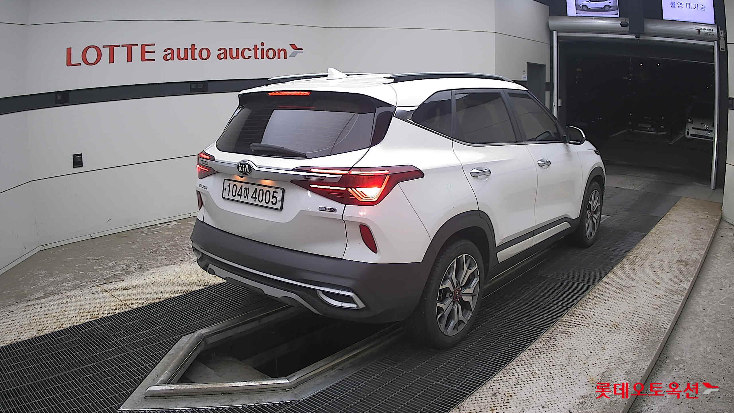 2020 - kia seltos