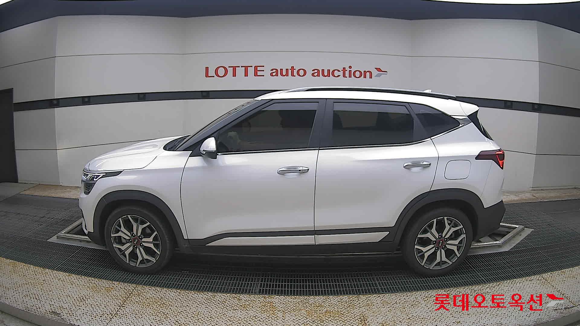2020 - kia seltos