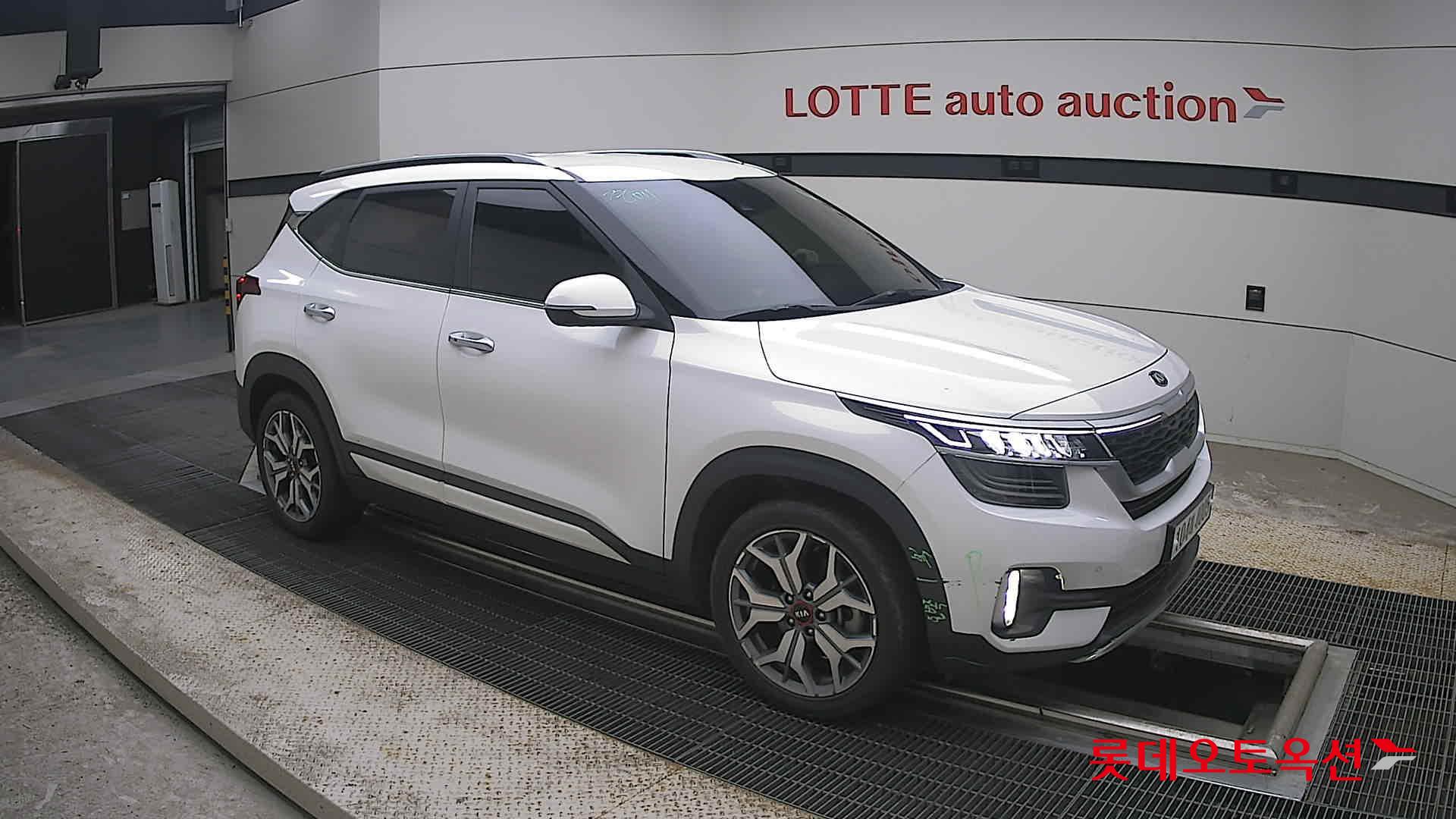 2020 - kia seltos