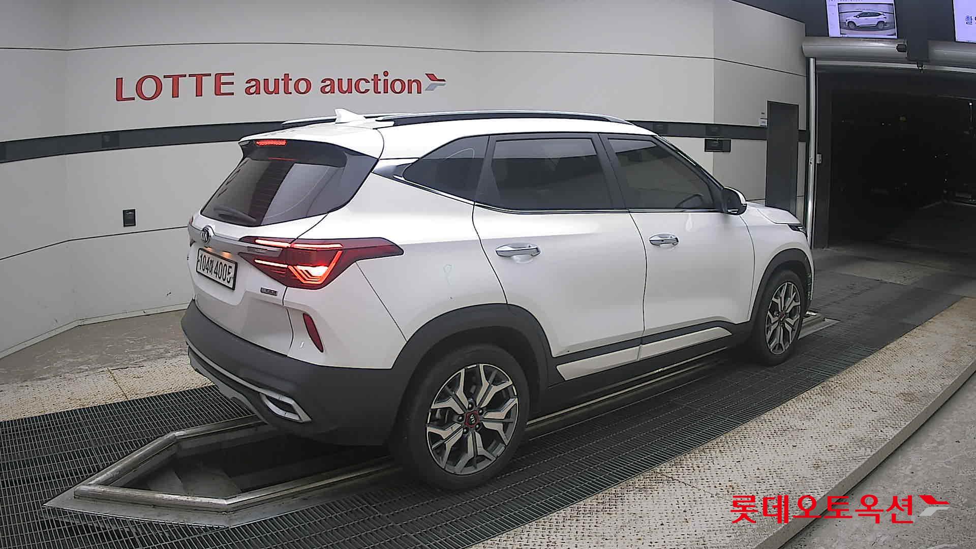 2020 - kia seltos
