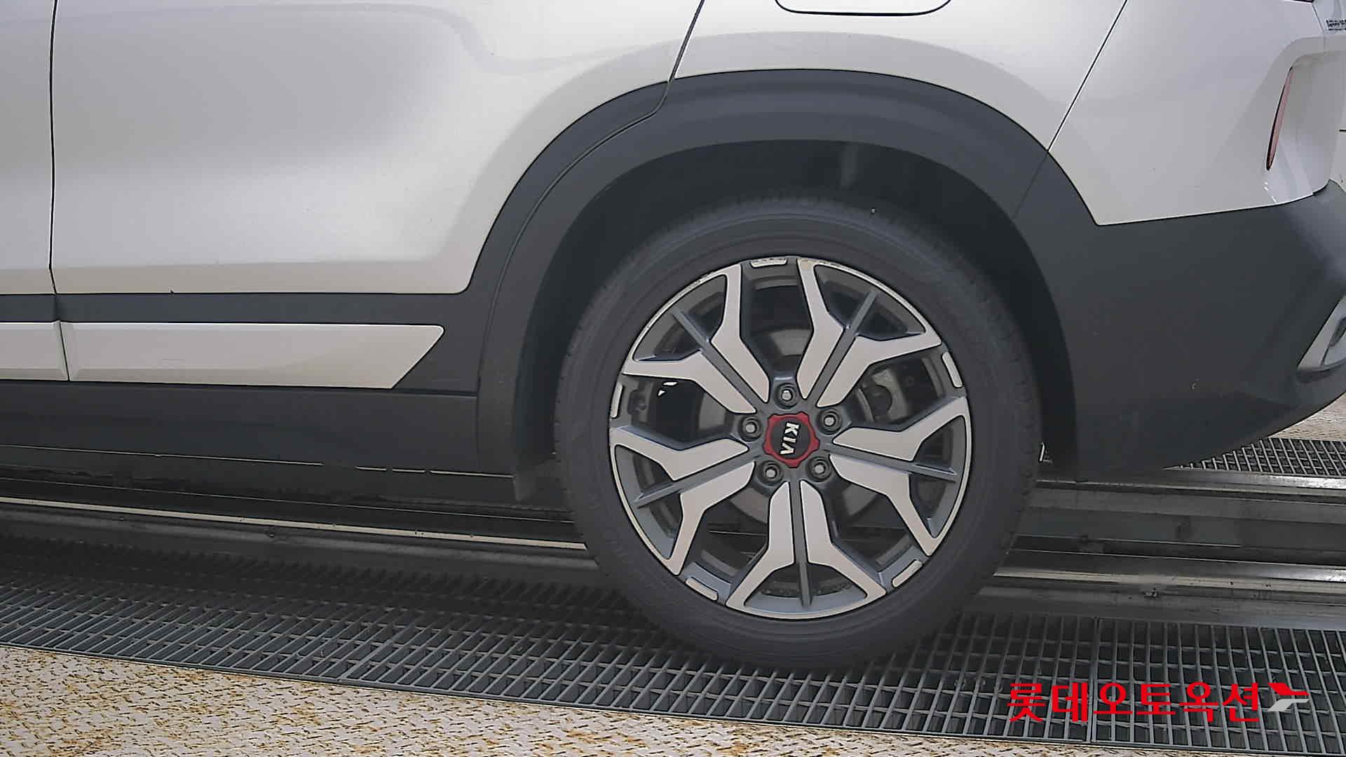 2020 - kia seltos
