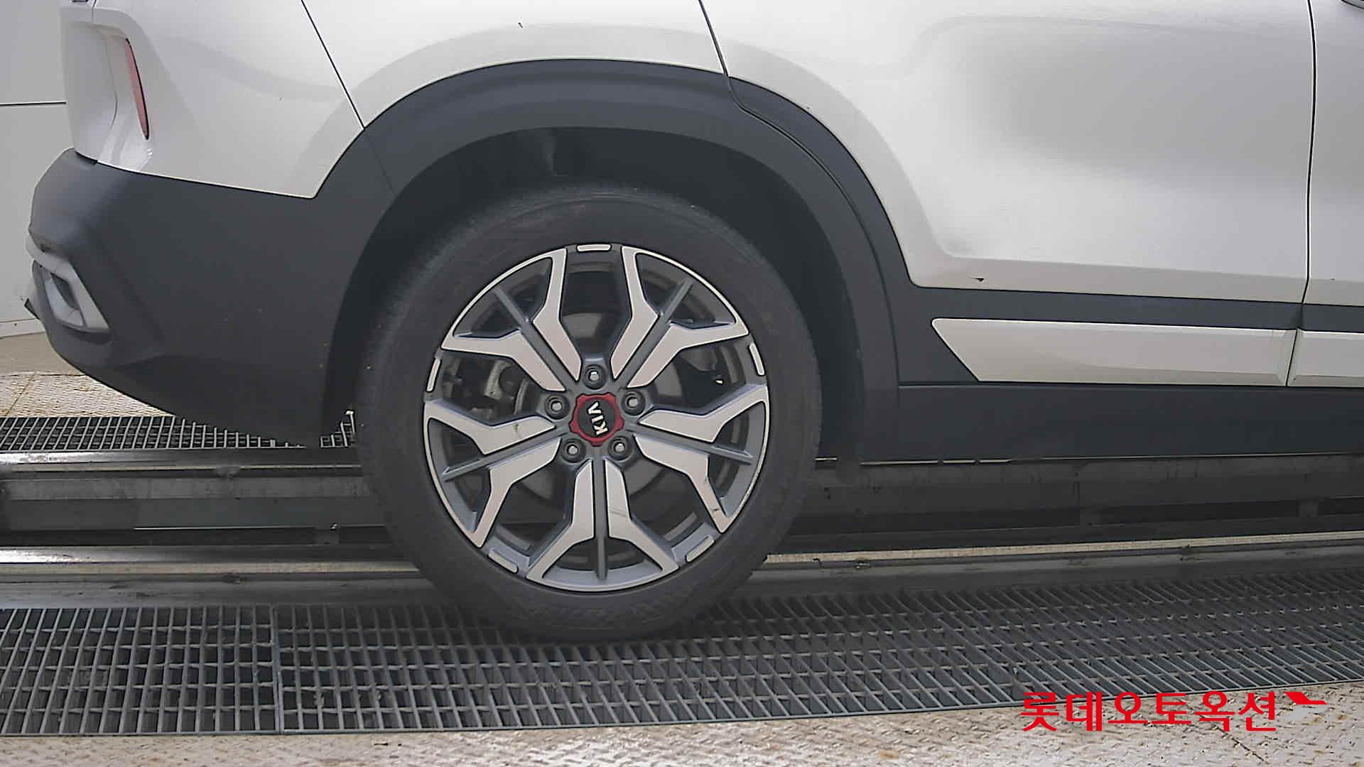 2020 - kia seltos