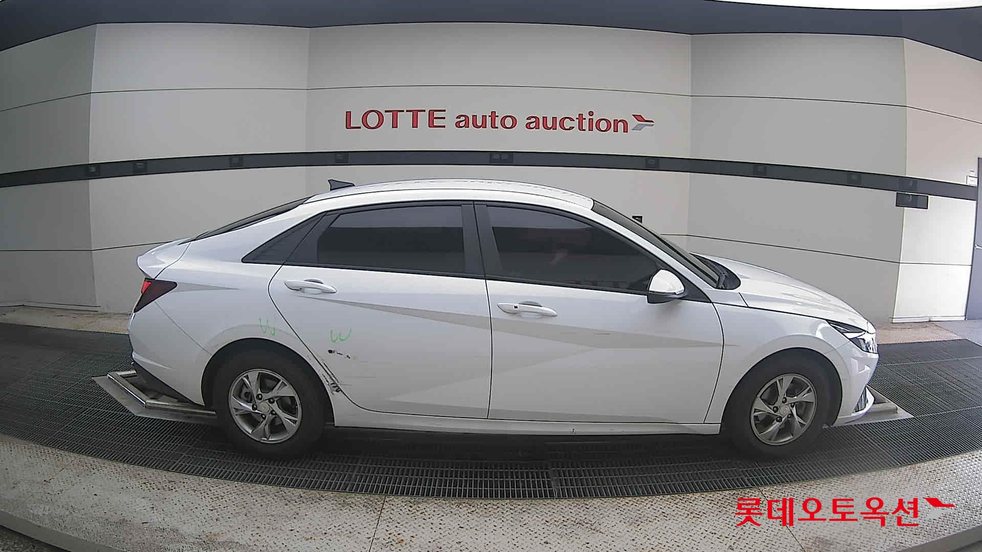 2021 - hyundai avante