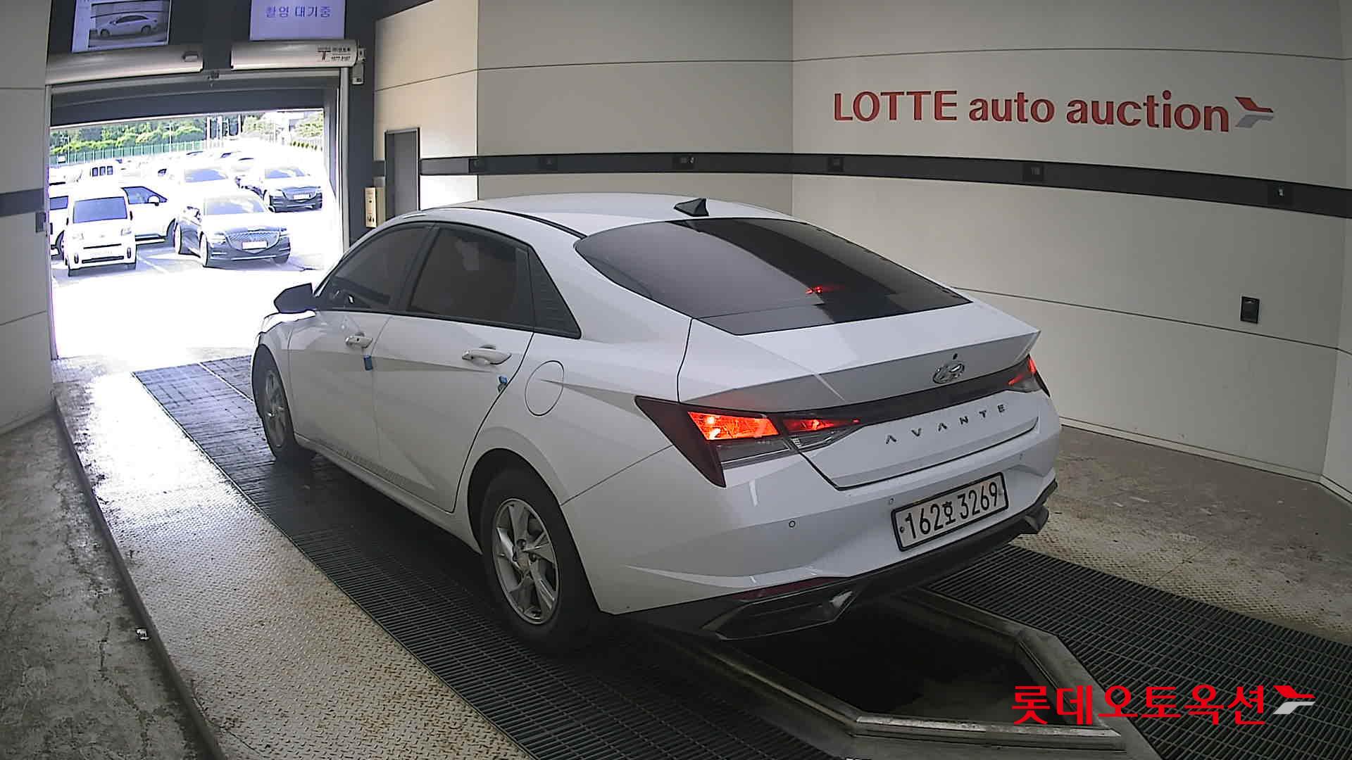 2021 - hyundai avante