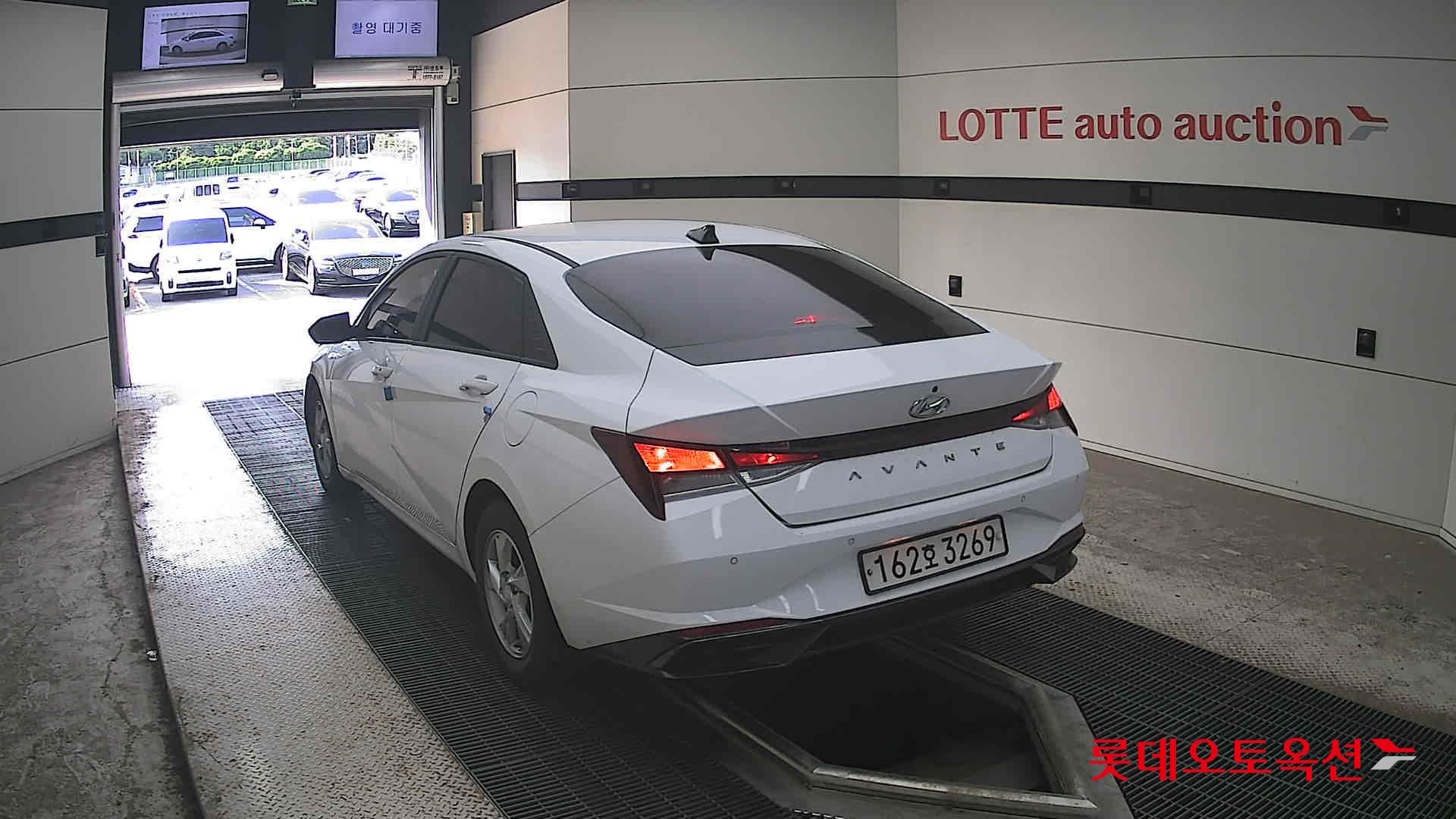 2021 - hyundai avante