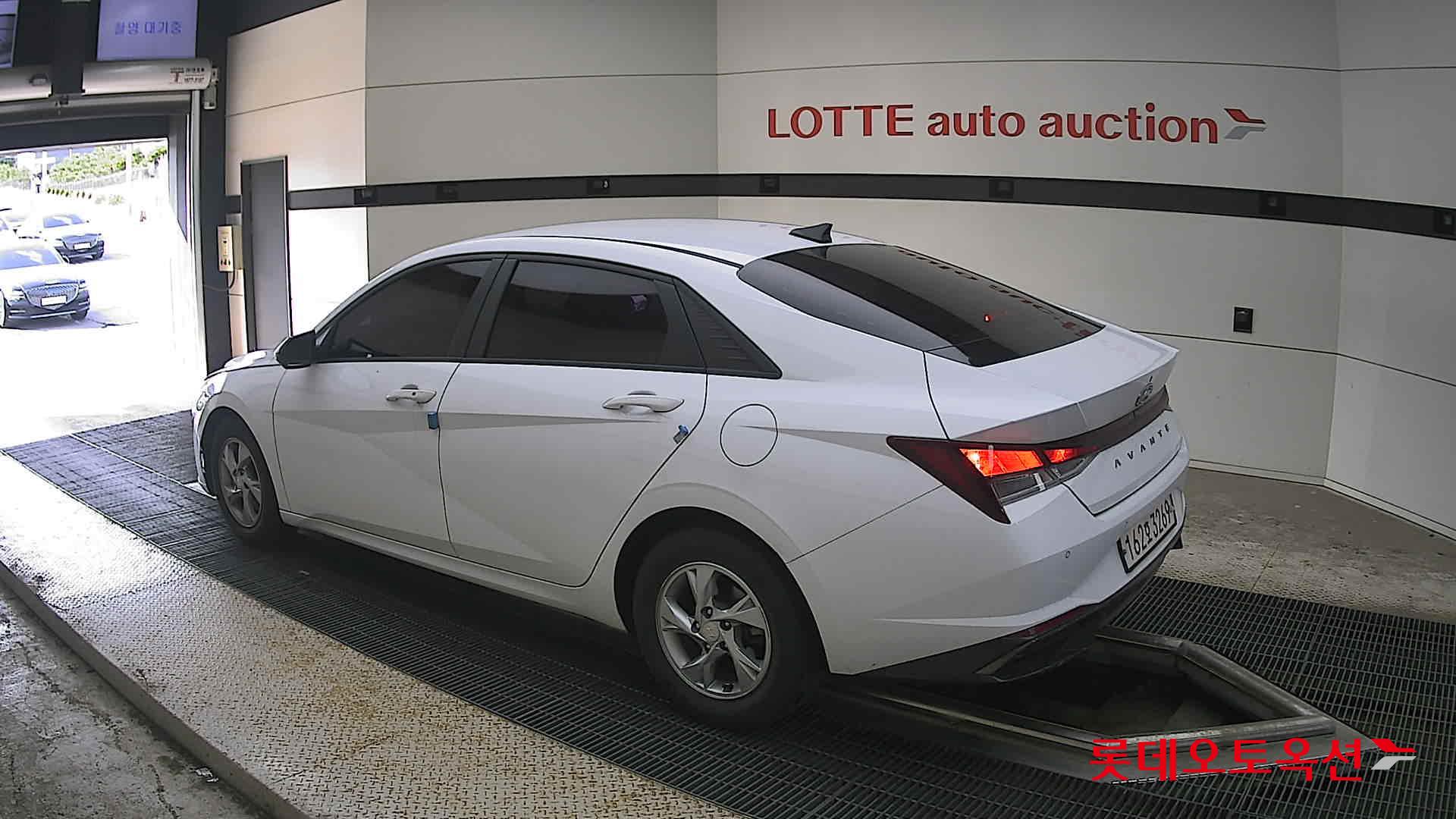 2021 - hyundai avante