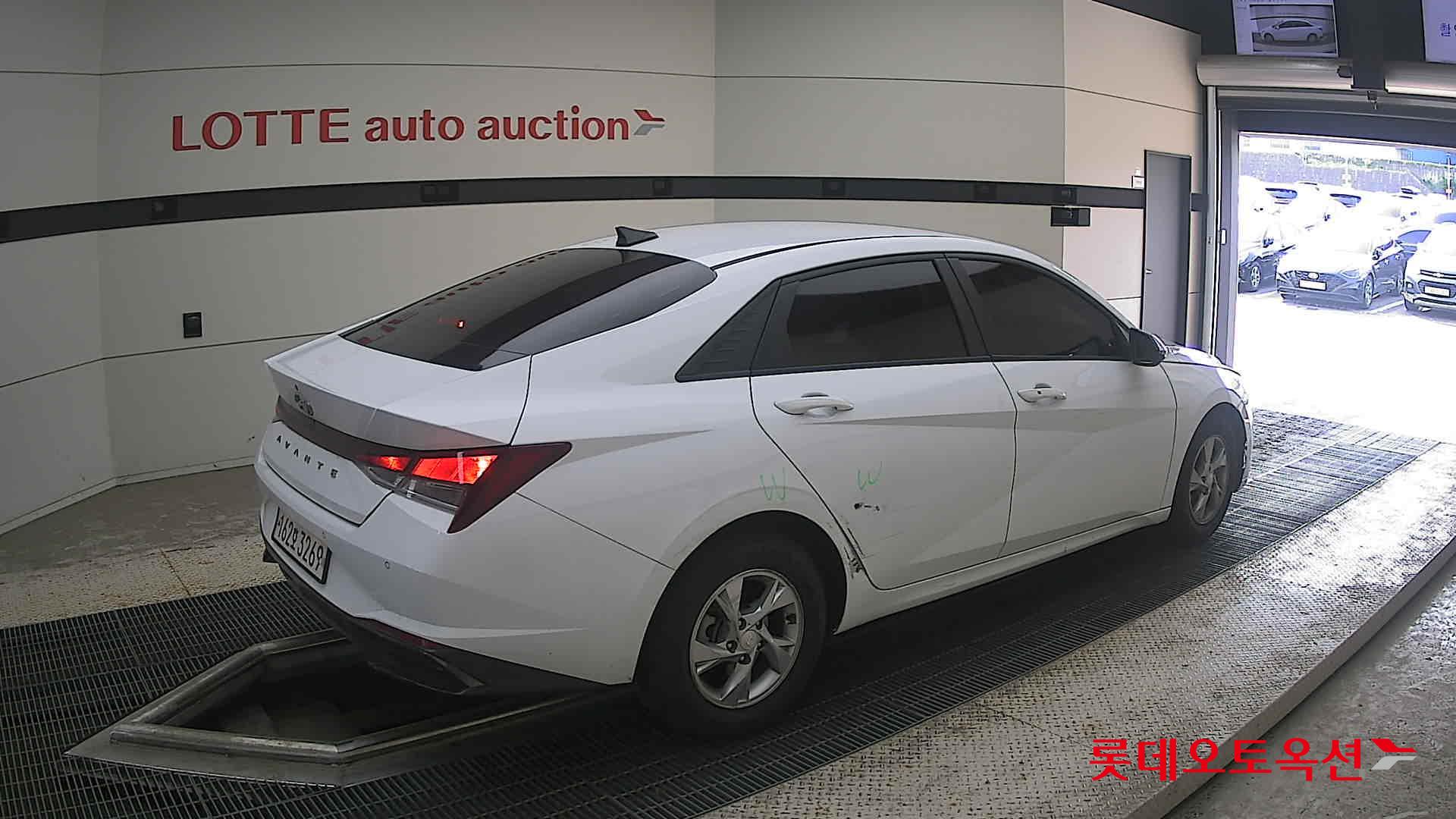 2021 - hyundai avante