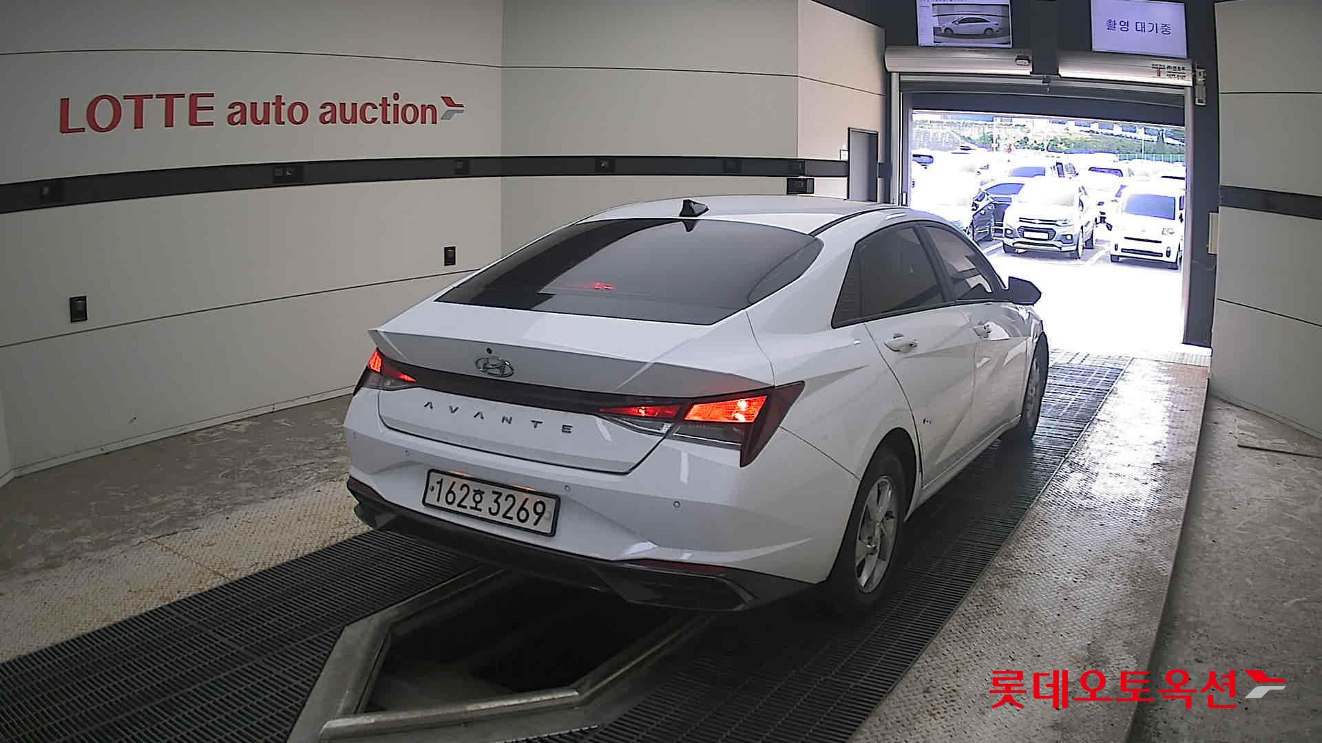 2021 - hyundai avante