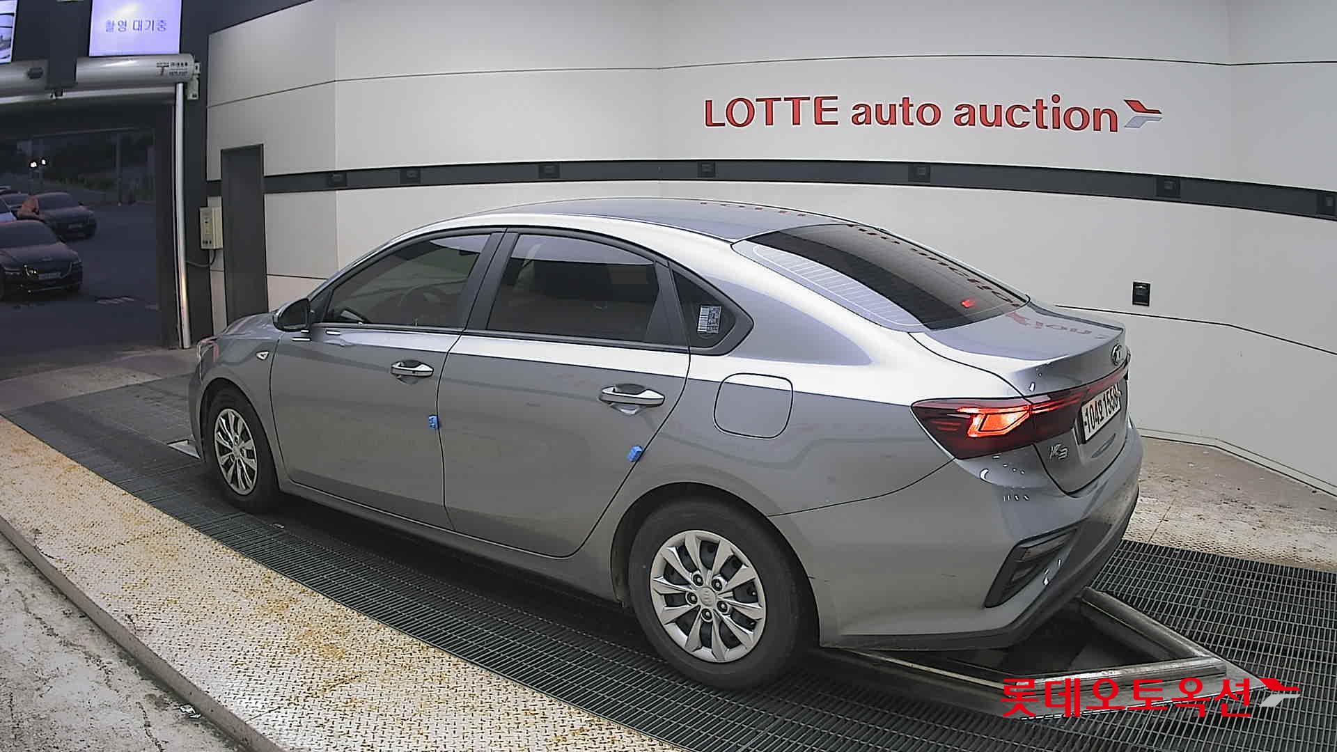 2021 - kia k3