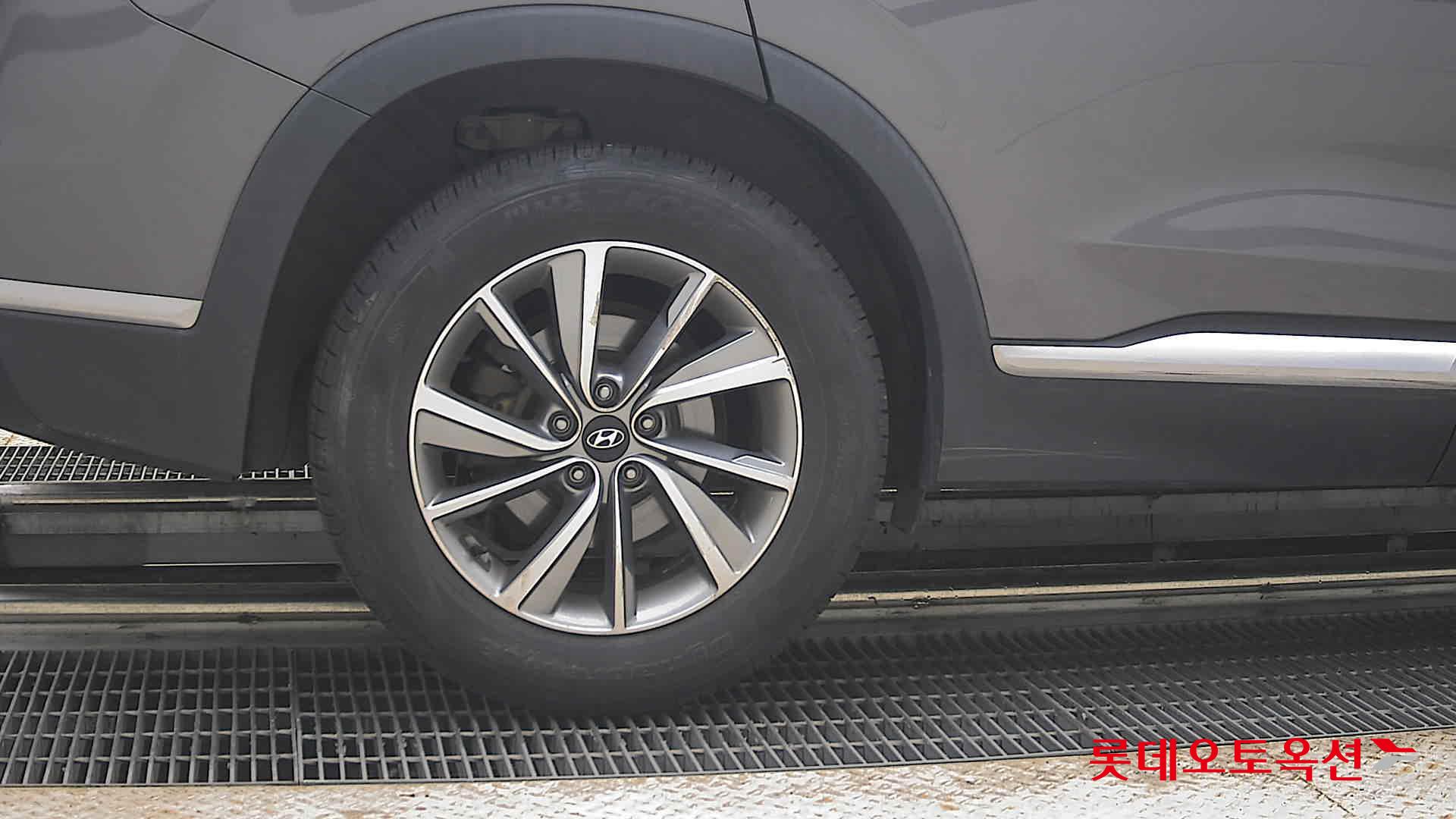 2020 - hyundai santafe