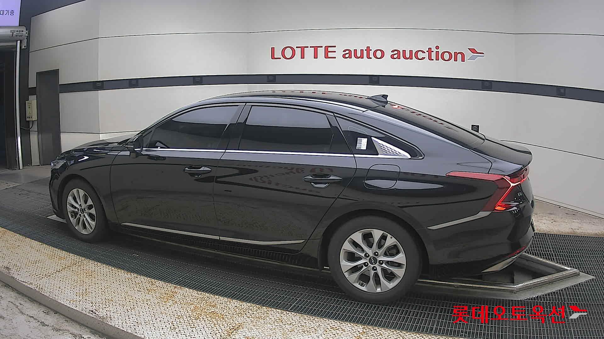 2023 - kia k8