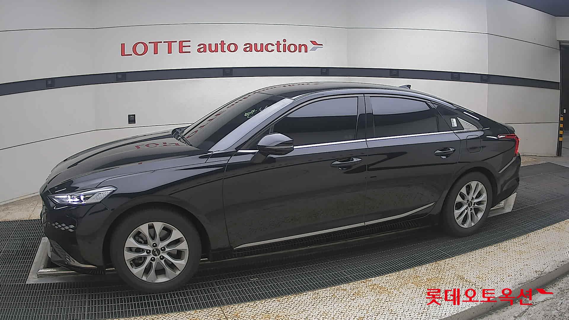 2023 - kia k8