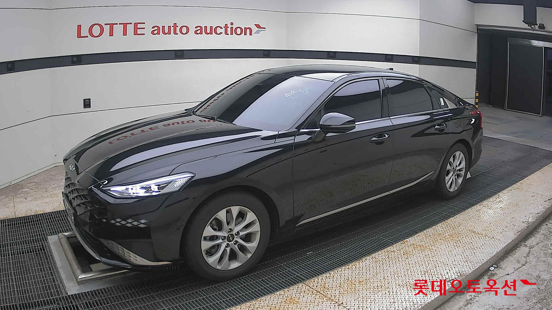 2023 - kia k8
