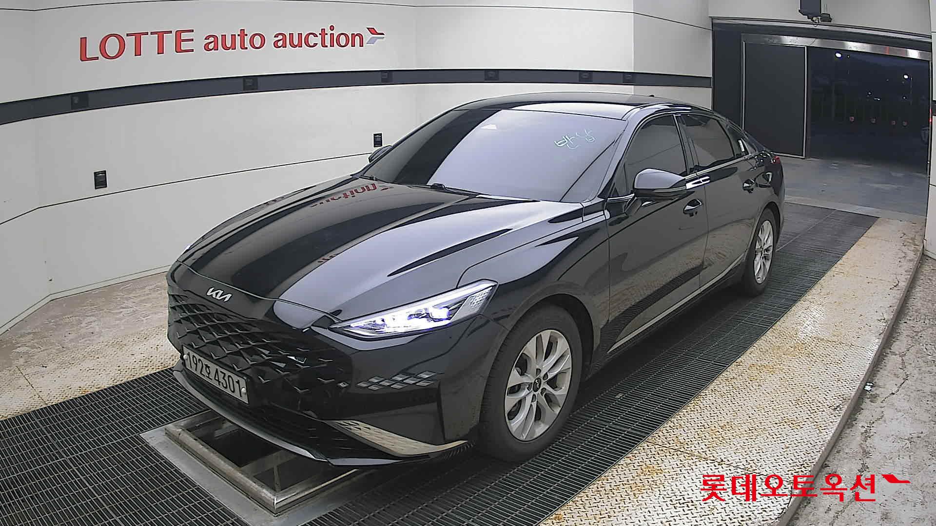 2023 - kia k8