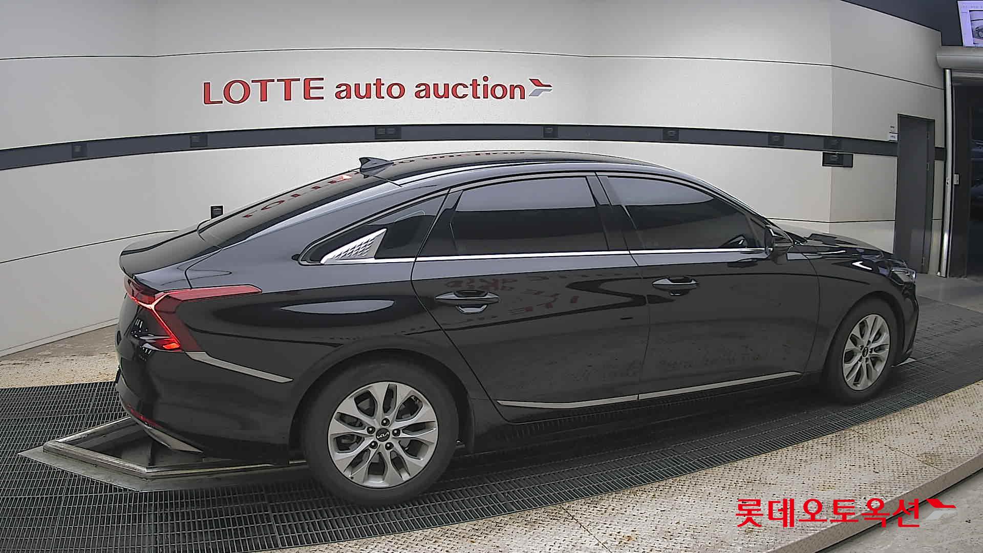 2023 - kia k8