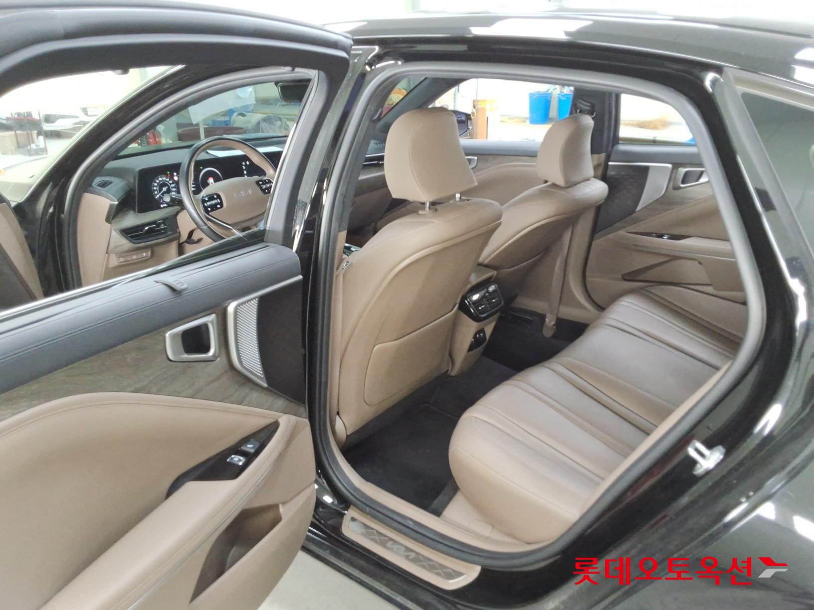 2023 - kia k8
