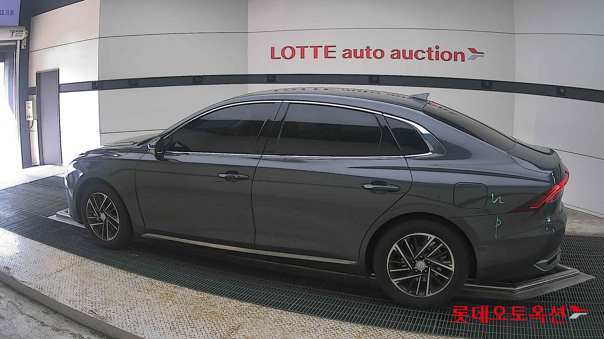 2021 - hyundai grandeur
